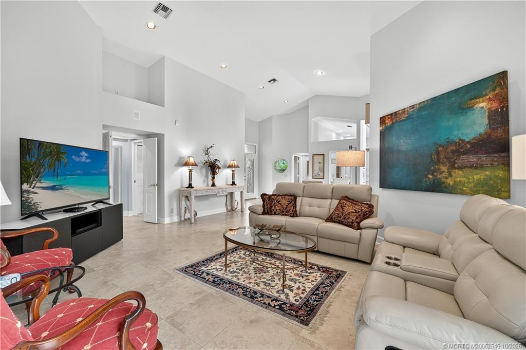 MLS# M20052546 Property Photo