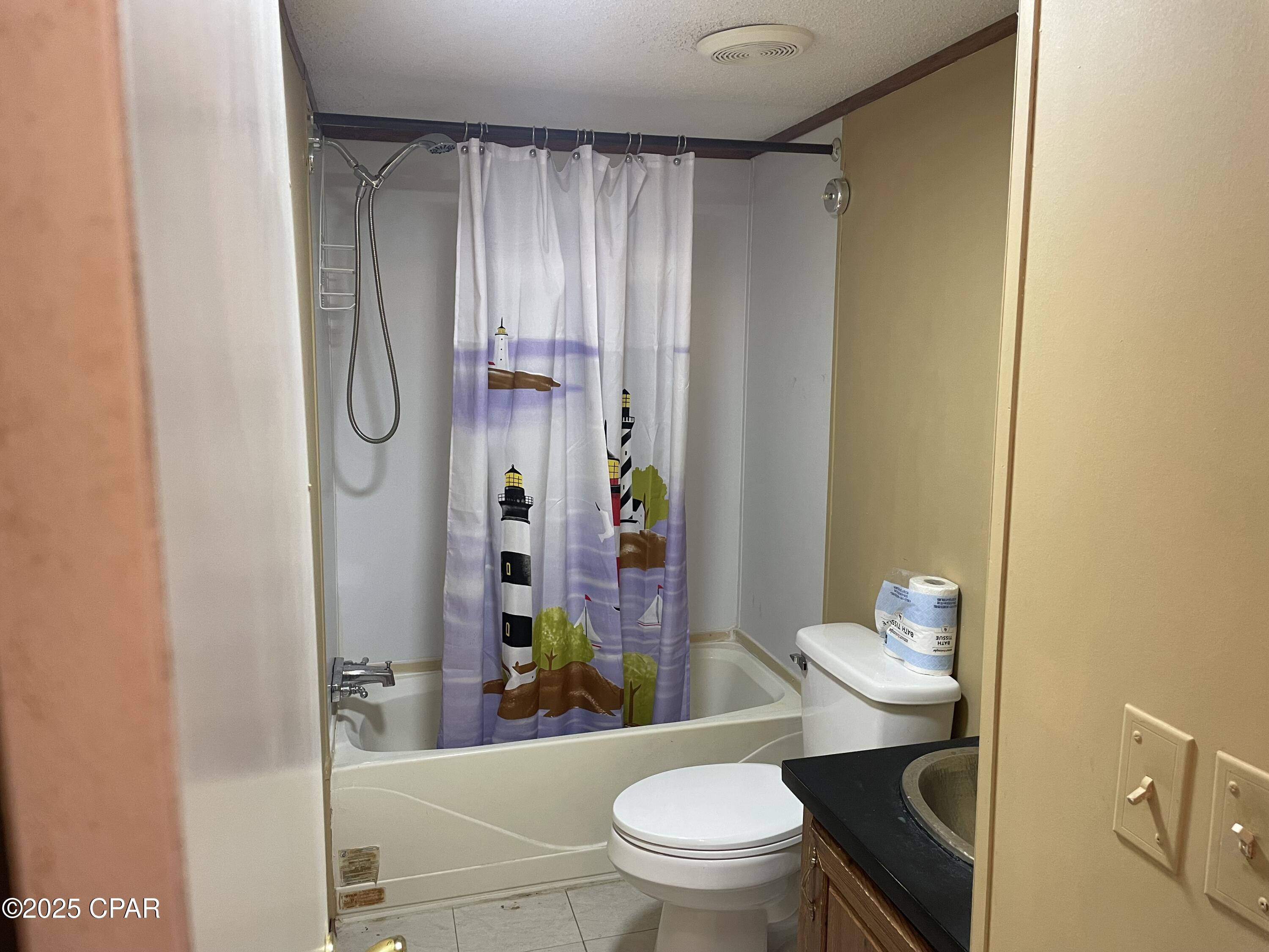 Image 21 For 2355 Momence Court