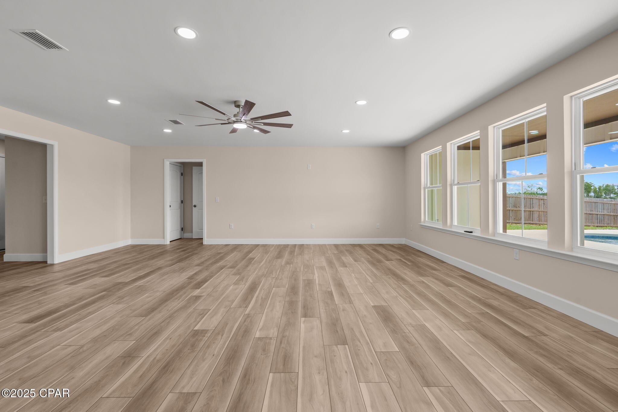 Image 10 For 3926 Whitehead Boulevard