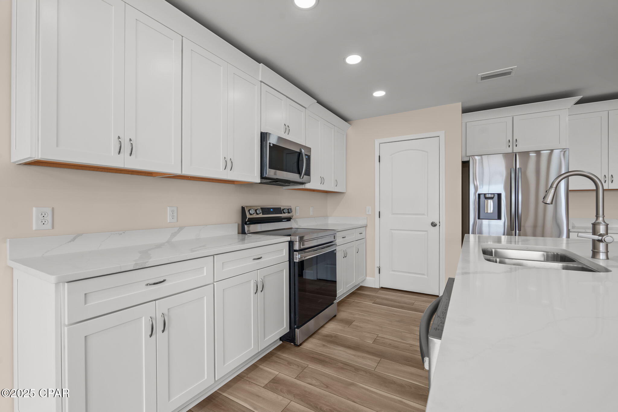 Image 16 For 3926 Whitehead Boulevard