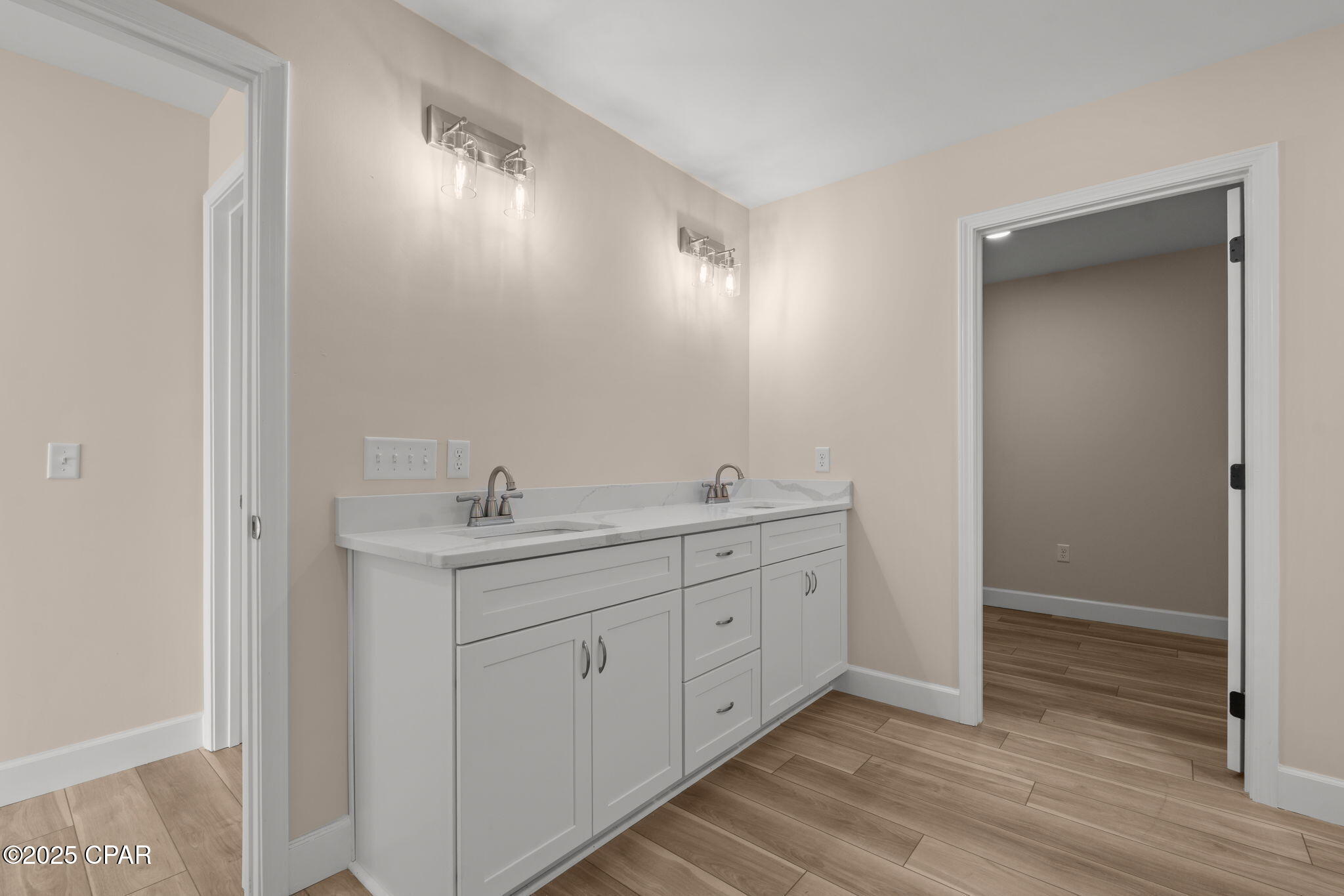 Image 33 For 3926 Whitehead Boulevard