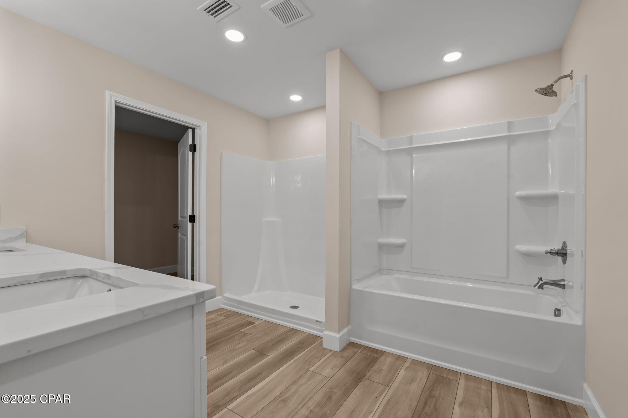 Image 34 For 3926 Whitehead Boulevard