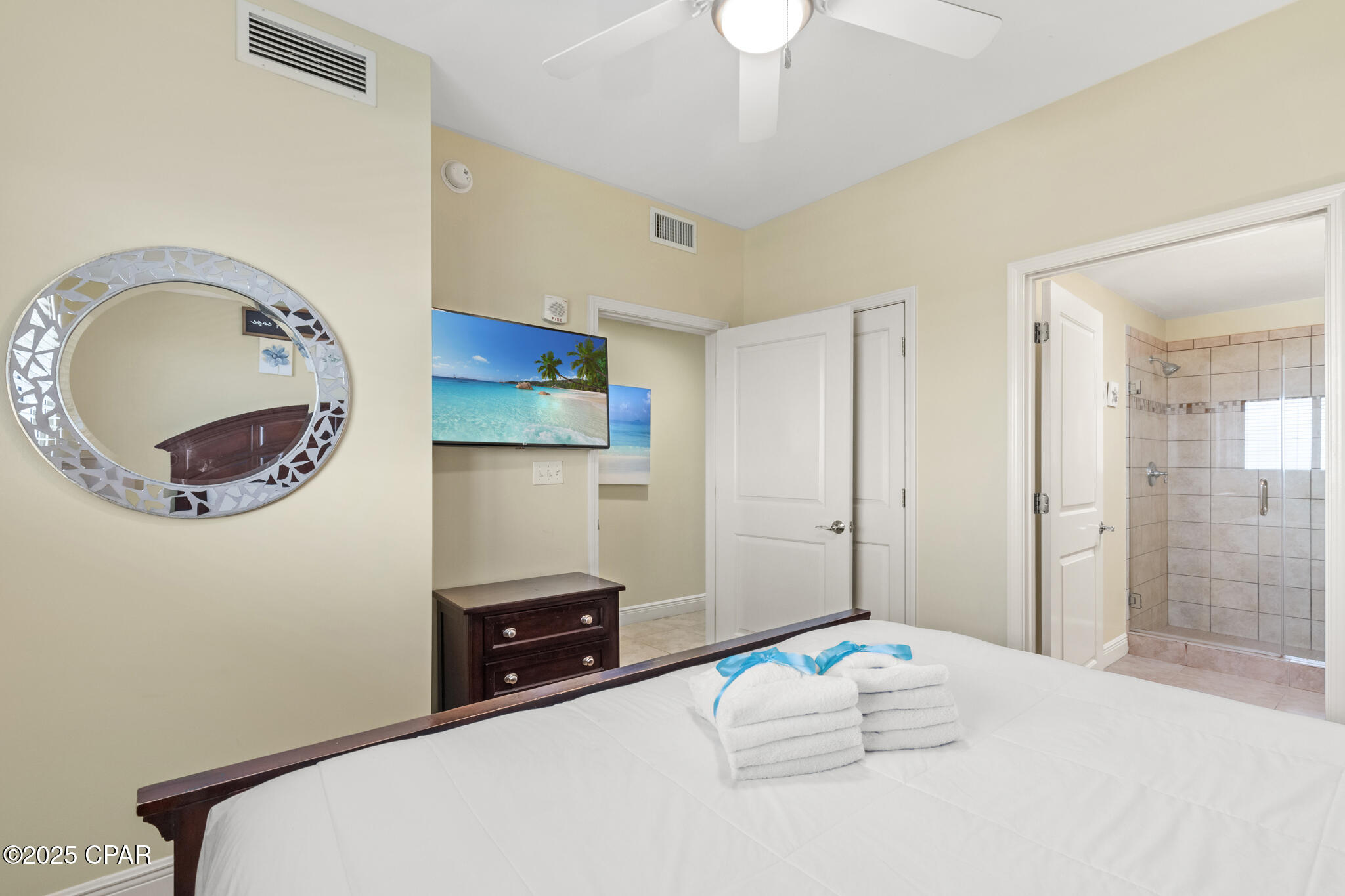 Image 9 For 16701 Front Beach  1105