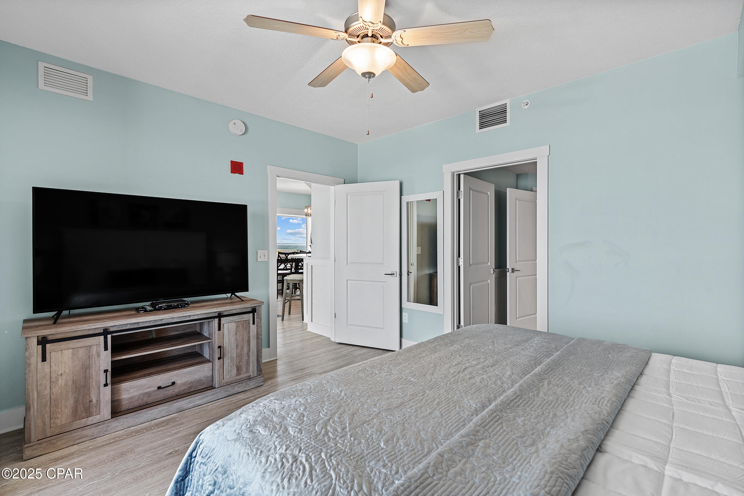 Image 41 For 15928 Front Beach Road 1612