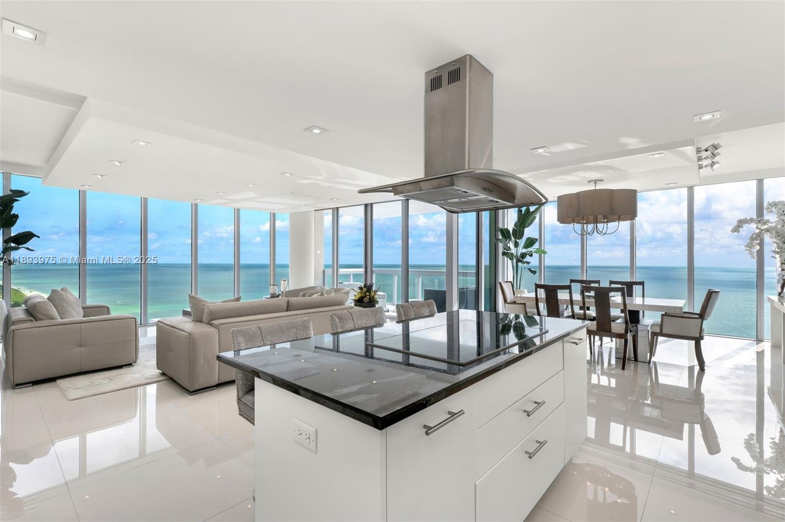 Condo for Sale in Miami Beach, FL