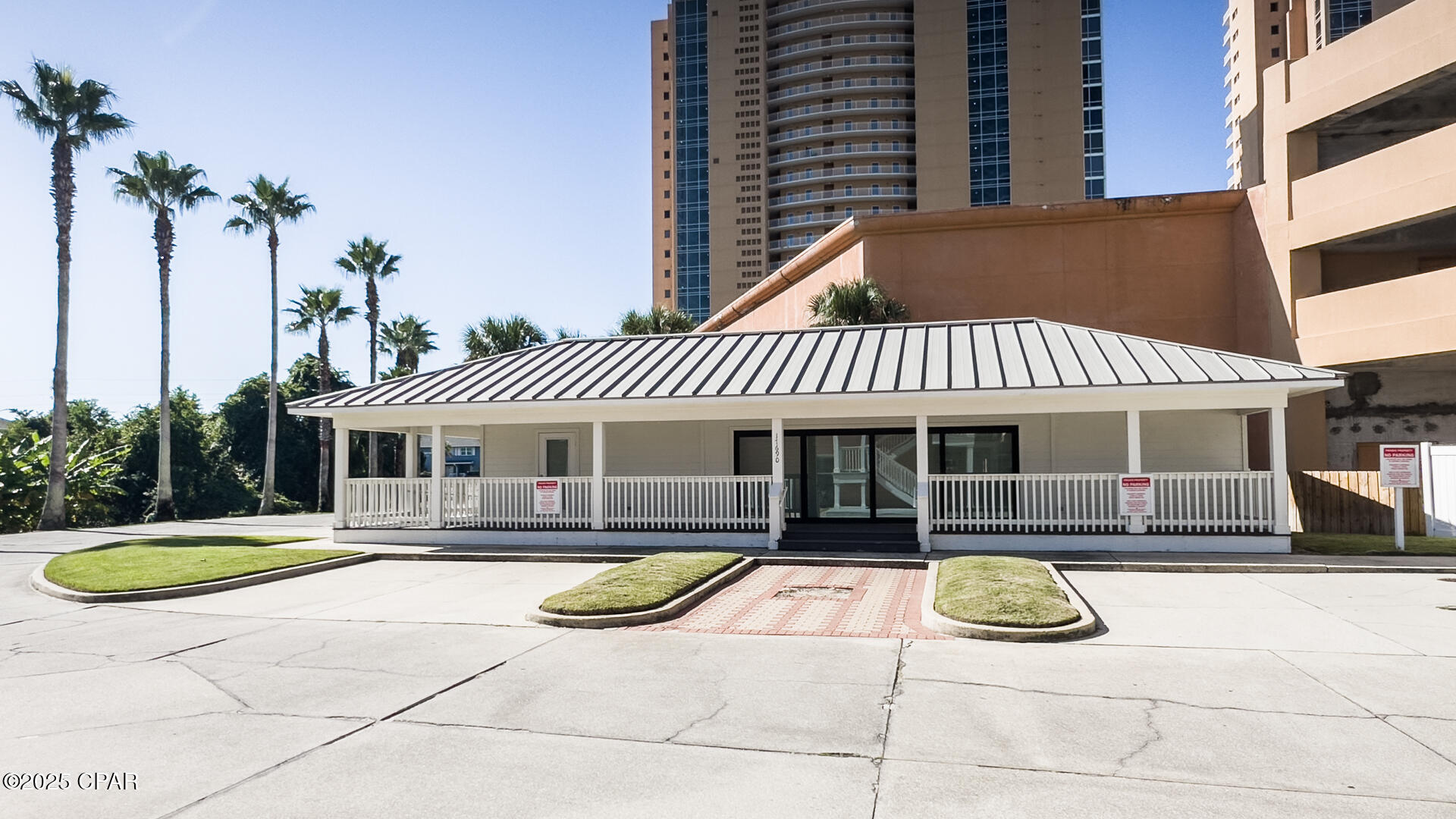 Image 42 For 17690 Front Beach  C203