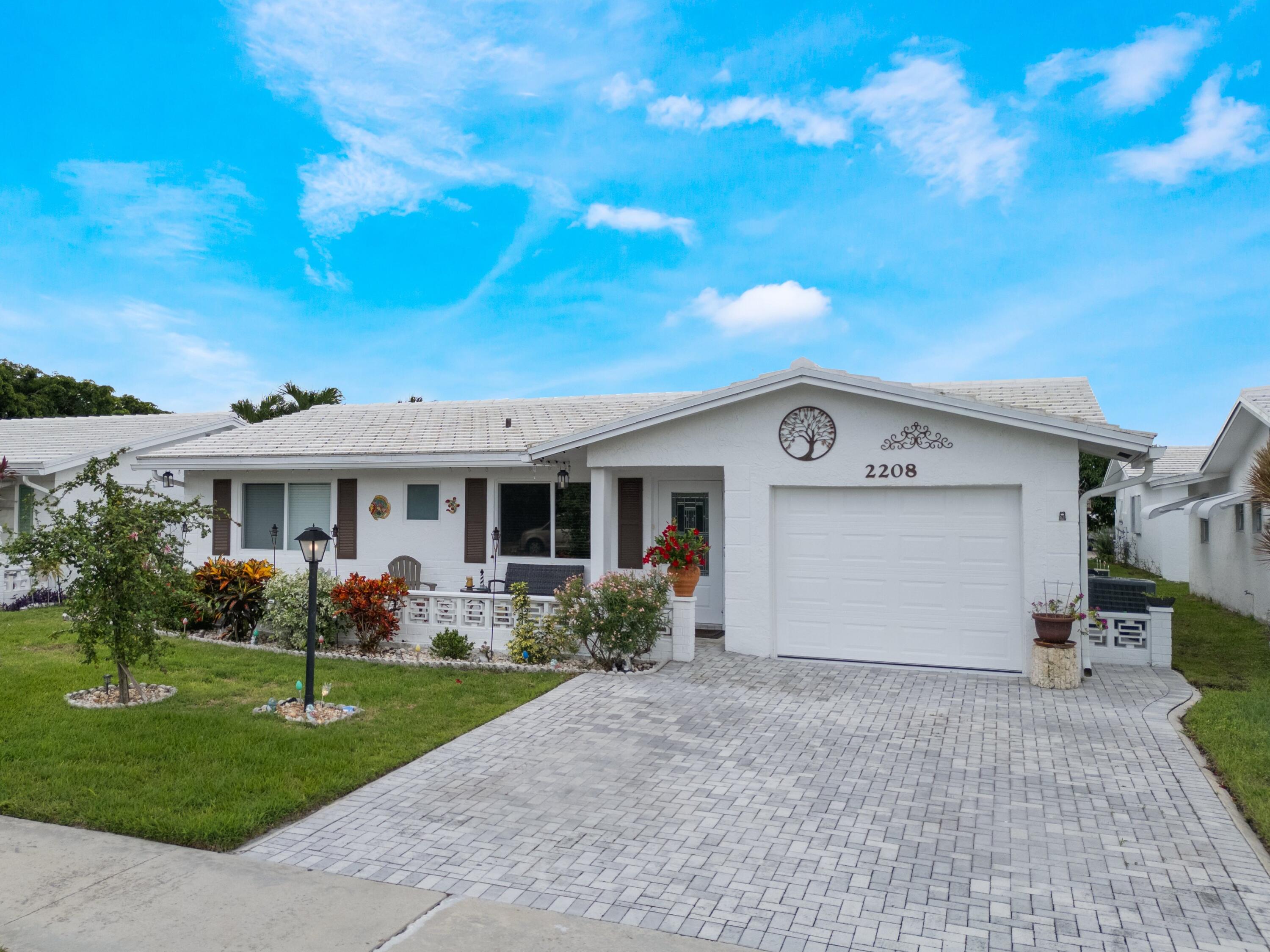 Palm Beach Leisureville S