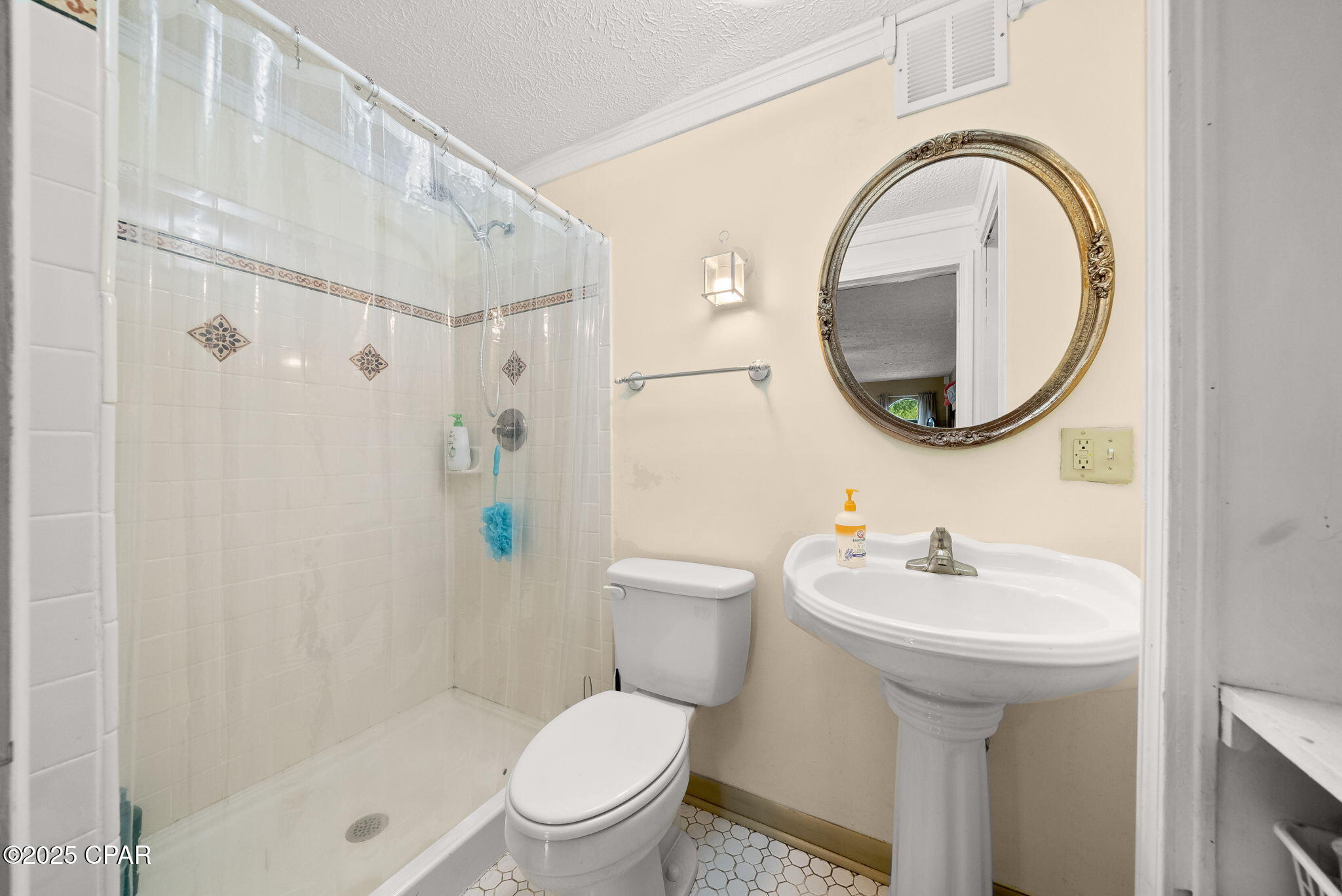 Image 28 For 4441 Ashland Road