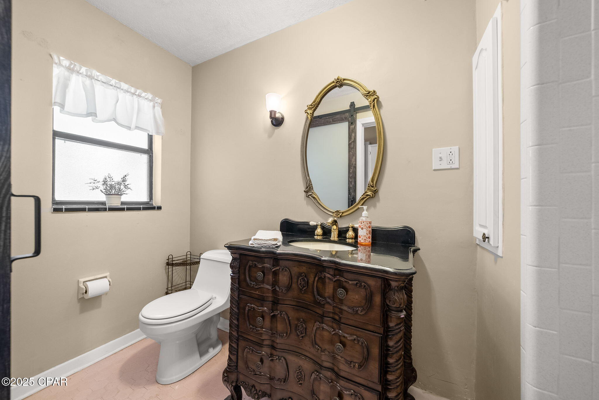 Image 32 For 4441 Ashland Road