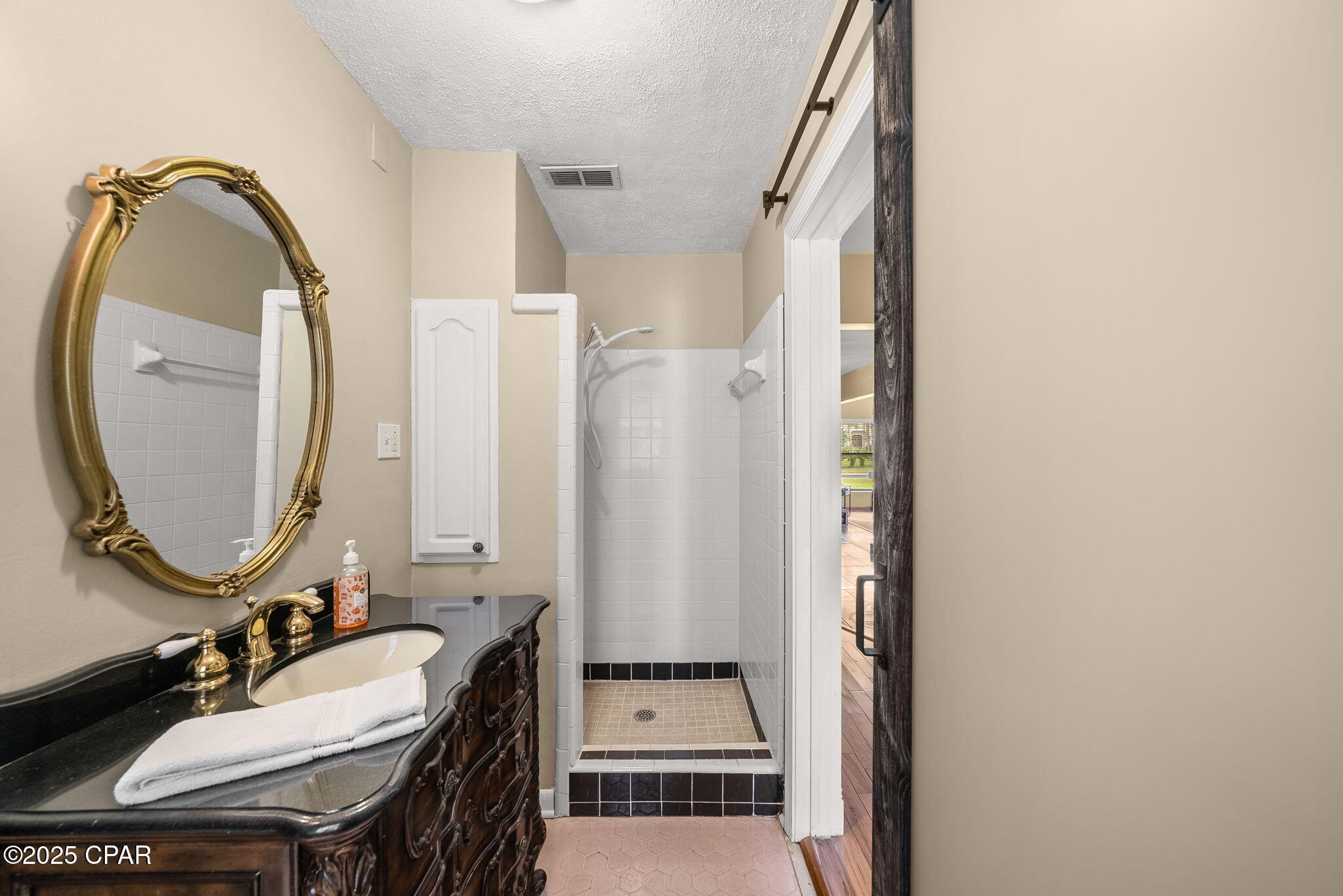 Image 33 For 4441 Ashland Road