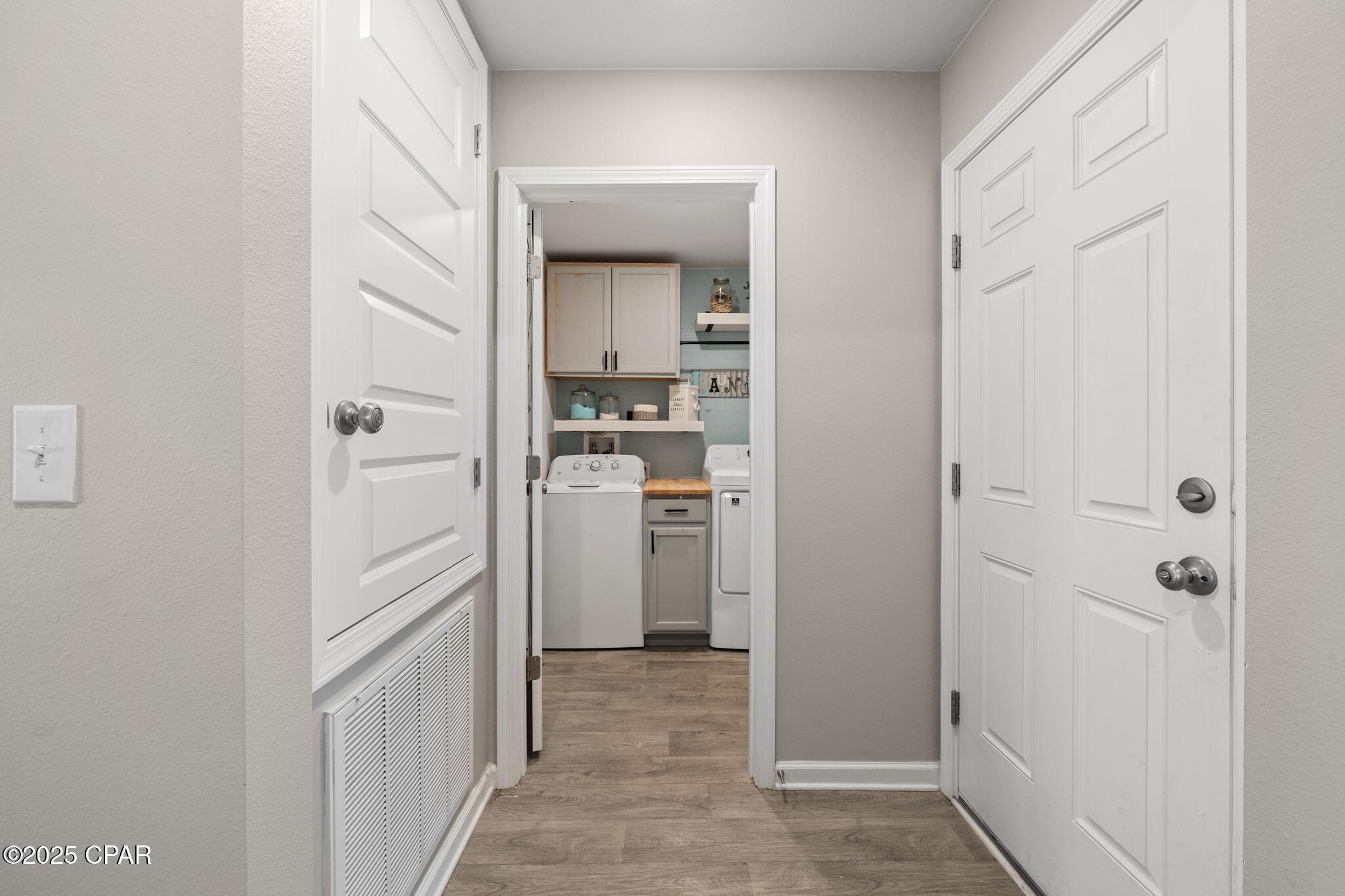 Image 19 For 4064 Brighton Boulevard