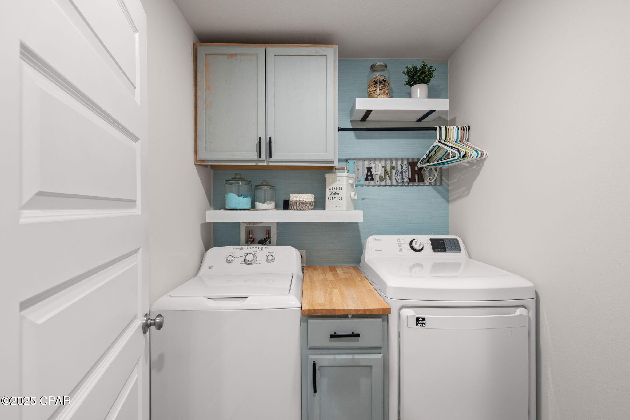 Image 20 For 4064 Brighton Boulevard