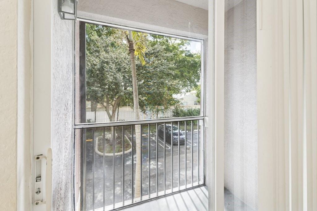 6384 W Sample Rd 6384, Coral Springs, FL, 