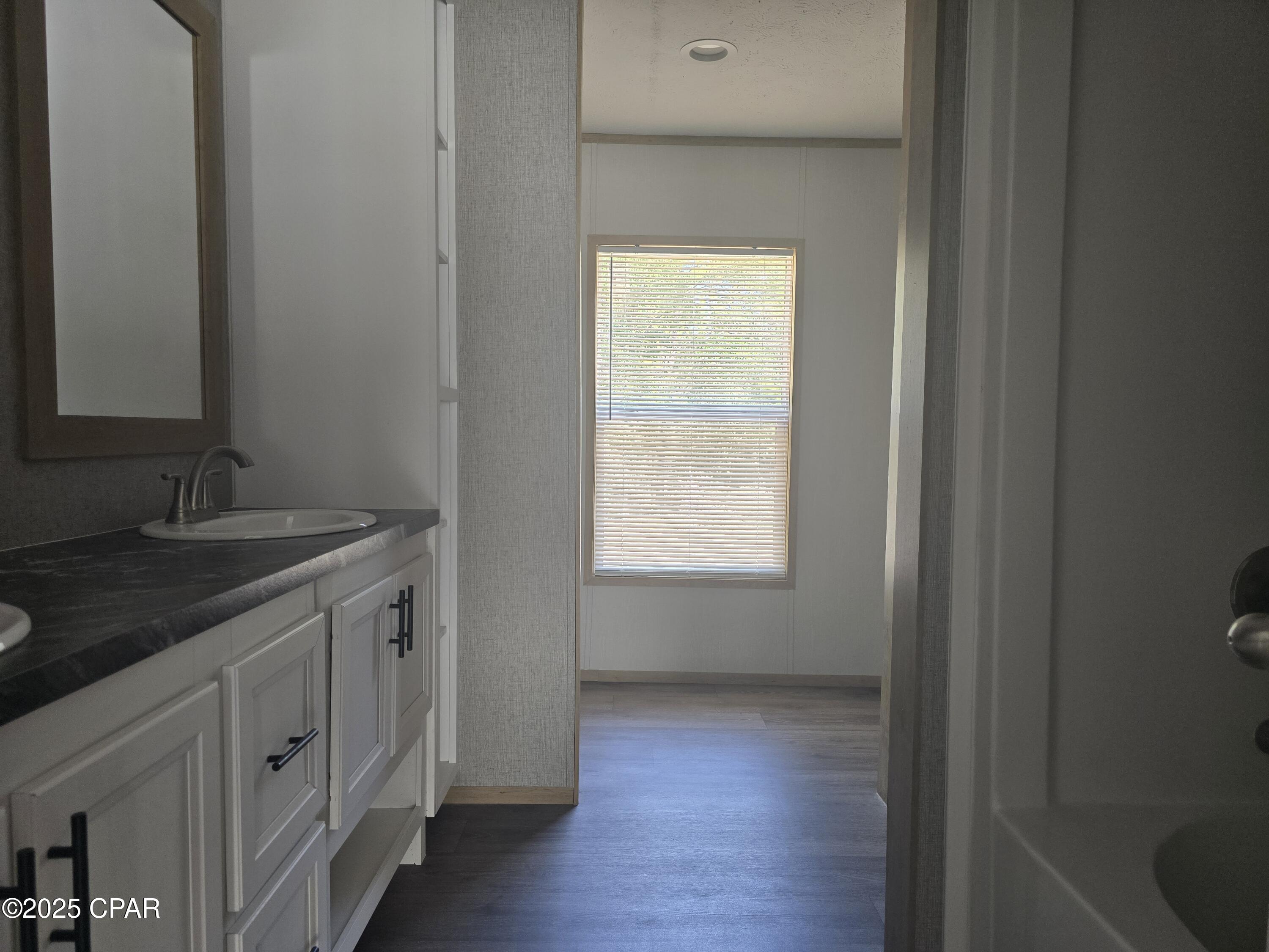 Image 14 For 394 Majestic Boulevard