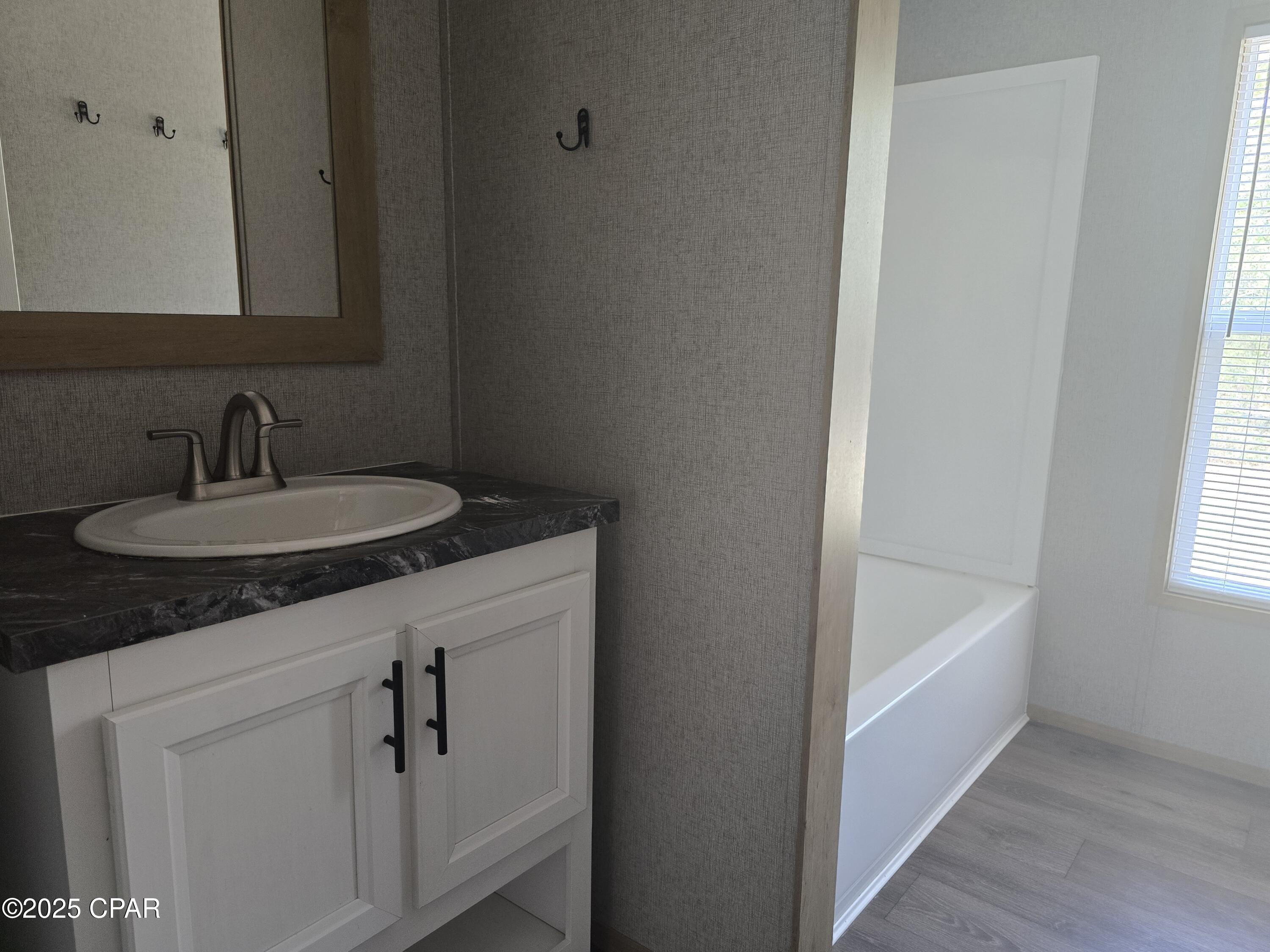 Image 18 For 394 Majestic Boulevard