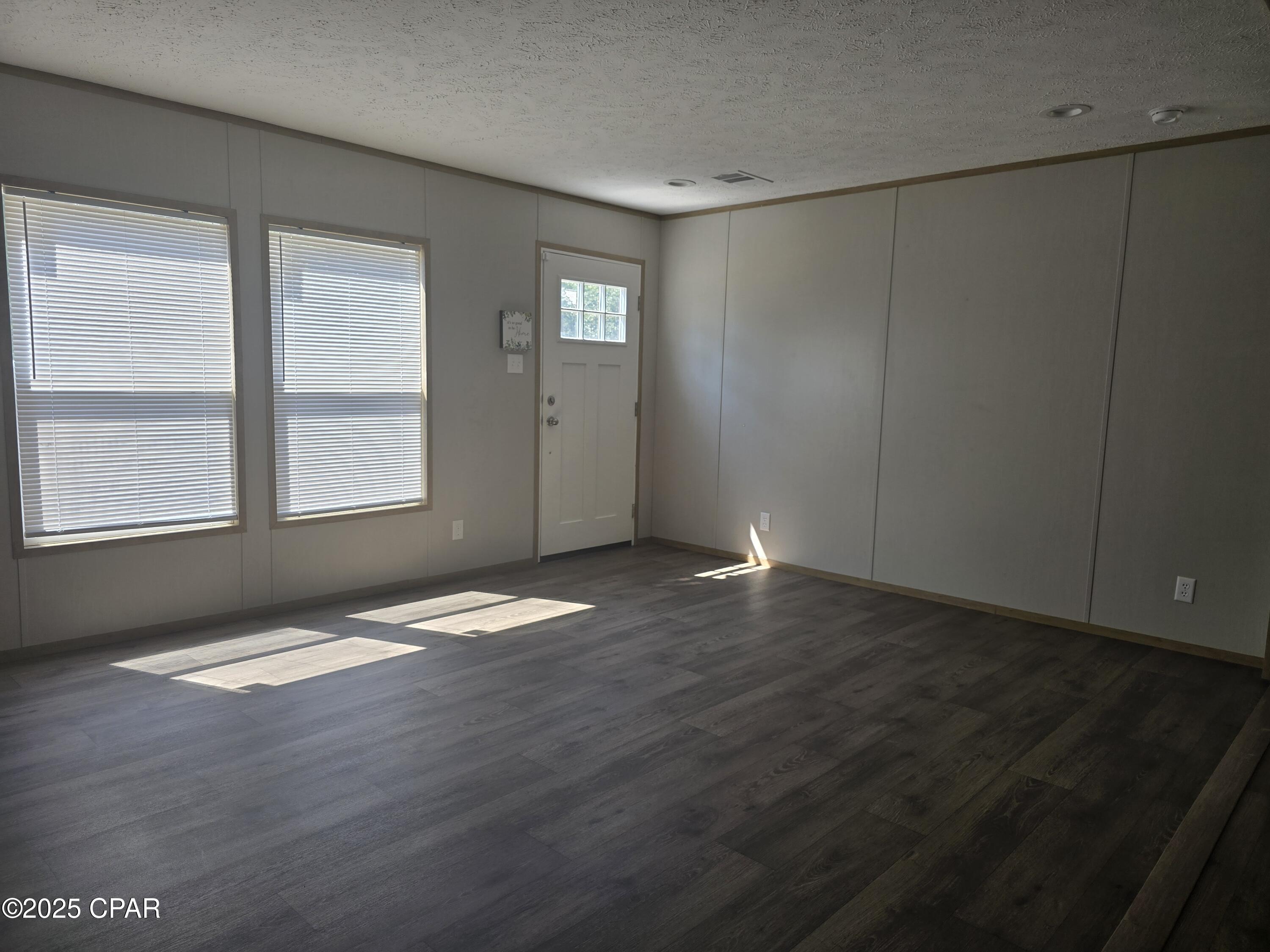 Image 7 For 394 Majestic Boulevard