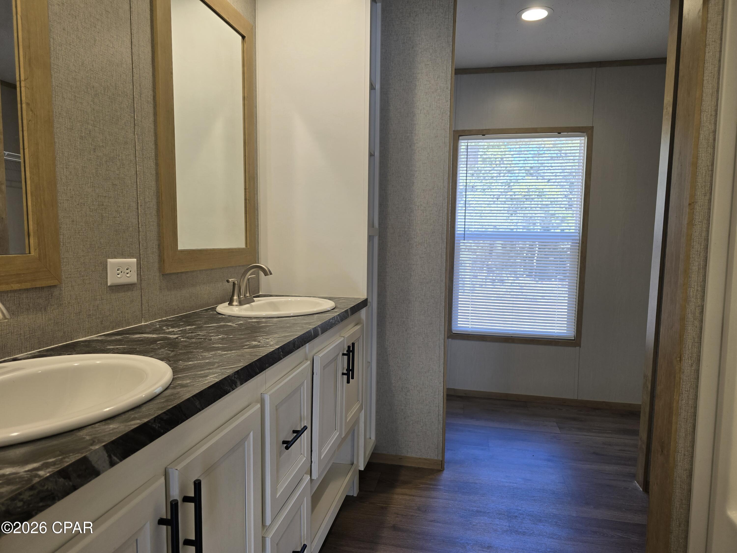 Image 7 For 394 Majestic Boulevard