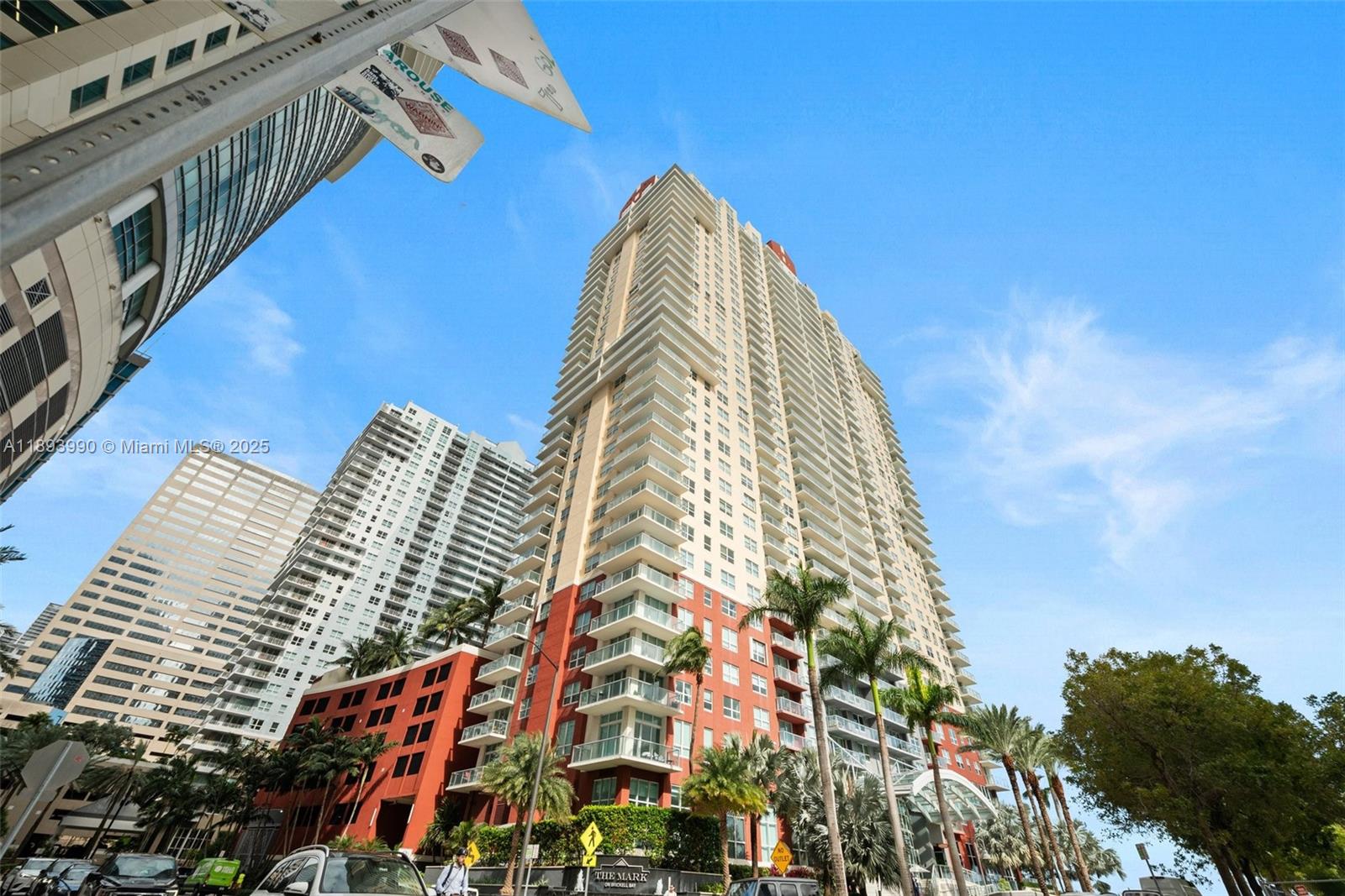 Condo for Sale in Miami, FL