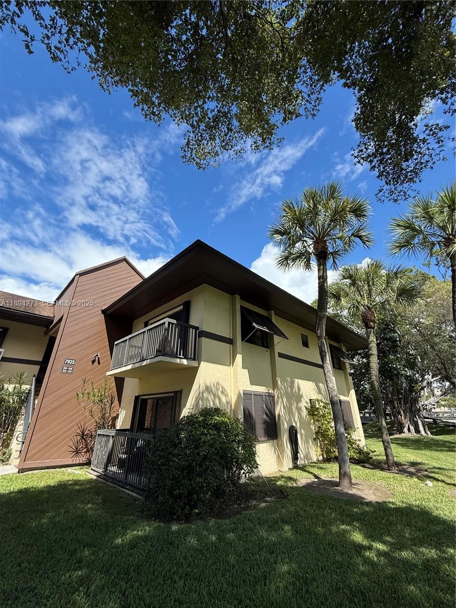 Kings Creek West Condo Bl