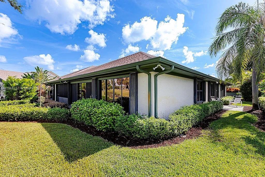 Homes for sale in Hobe Sound, FL | 6893 Se Bunker Hill Dr, Hobe Sound, FL 33455 | MLS# A11894237