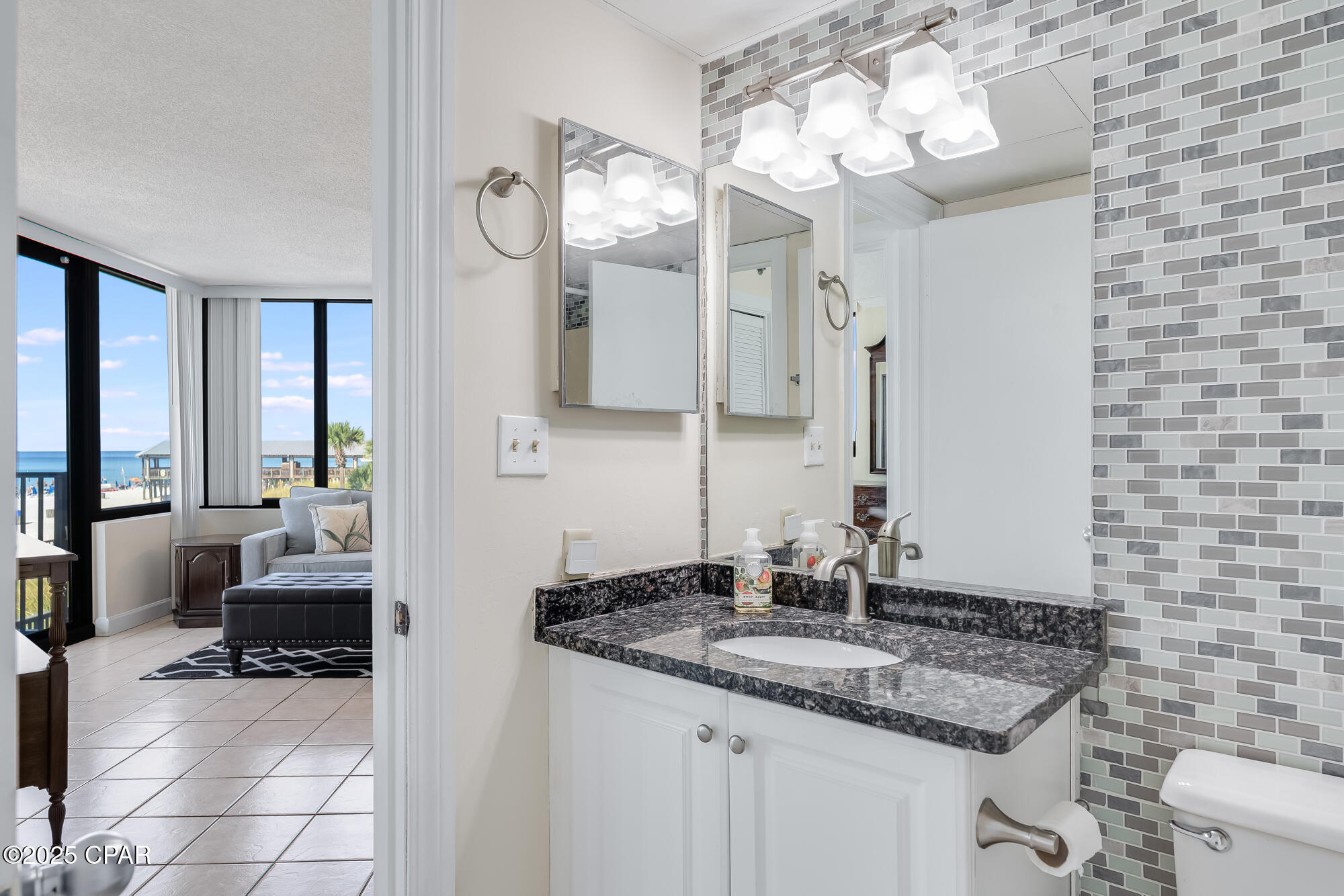 Image 7 For 9850 Thomas Drive 205w