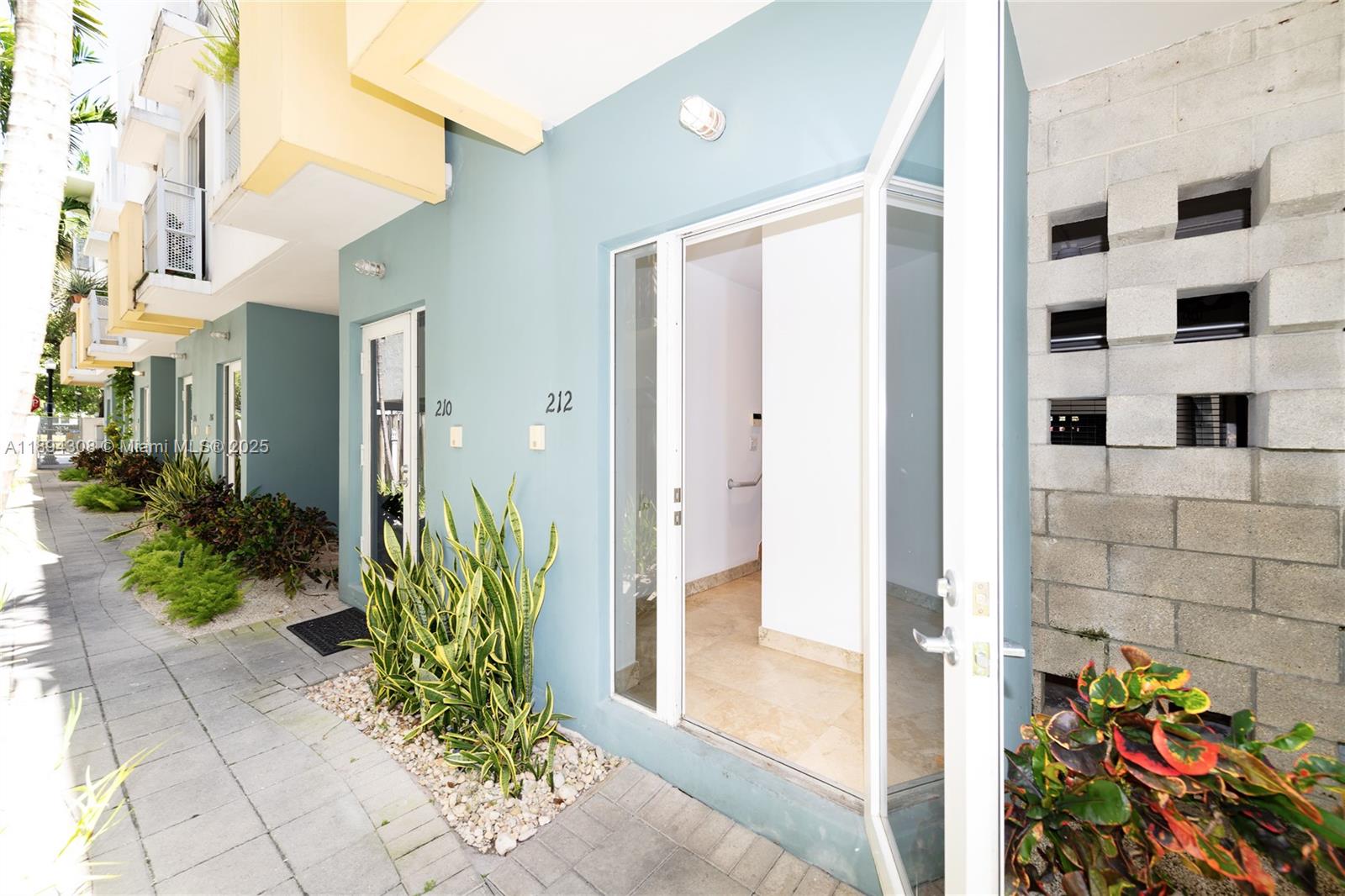 Washington Corner Condo