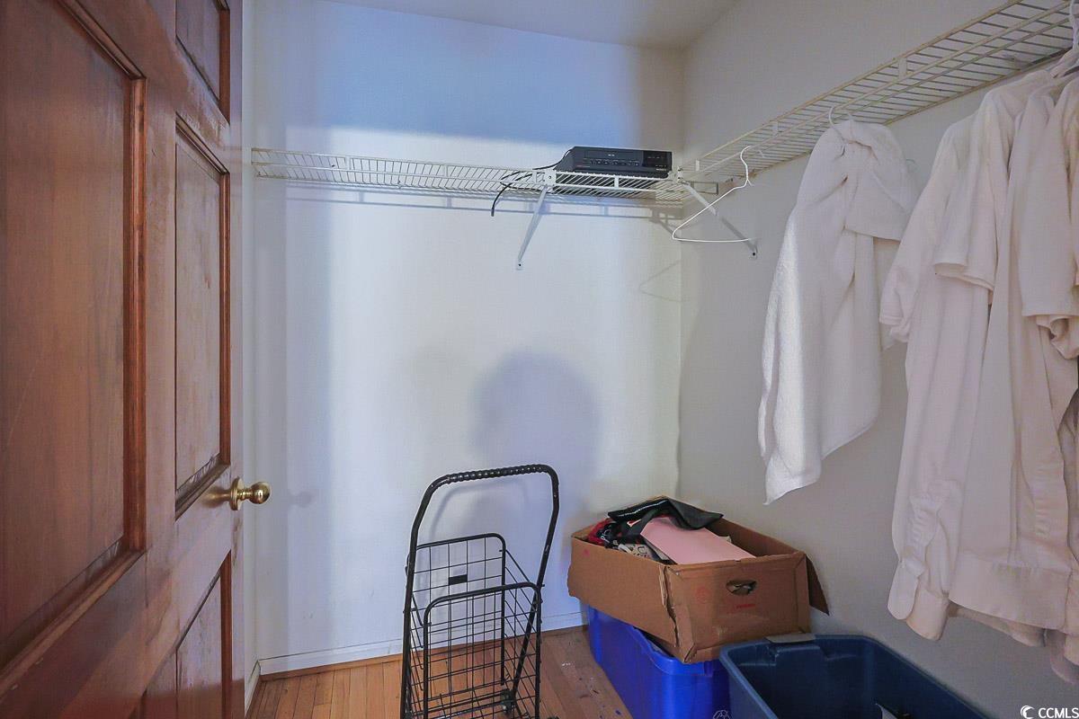 2524798 | Photo 21