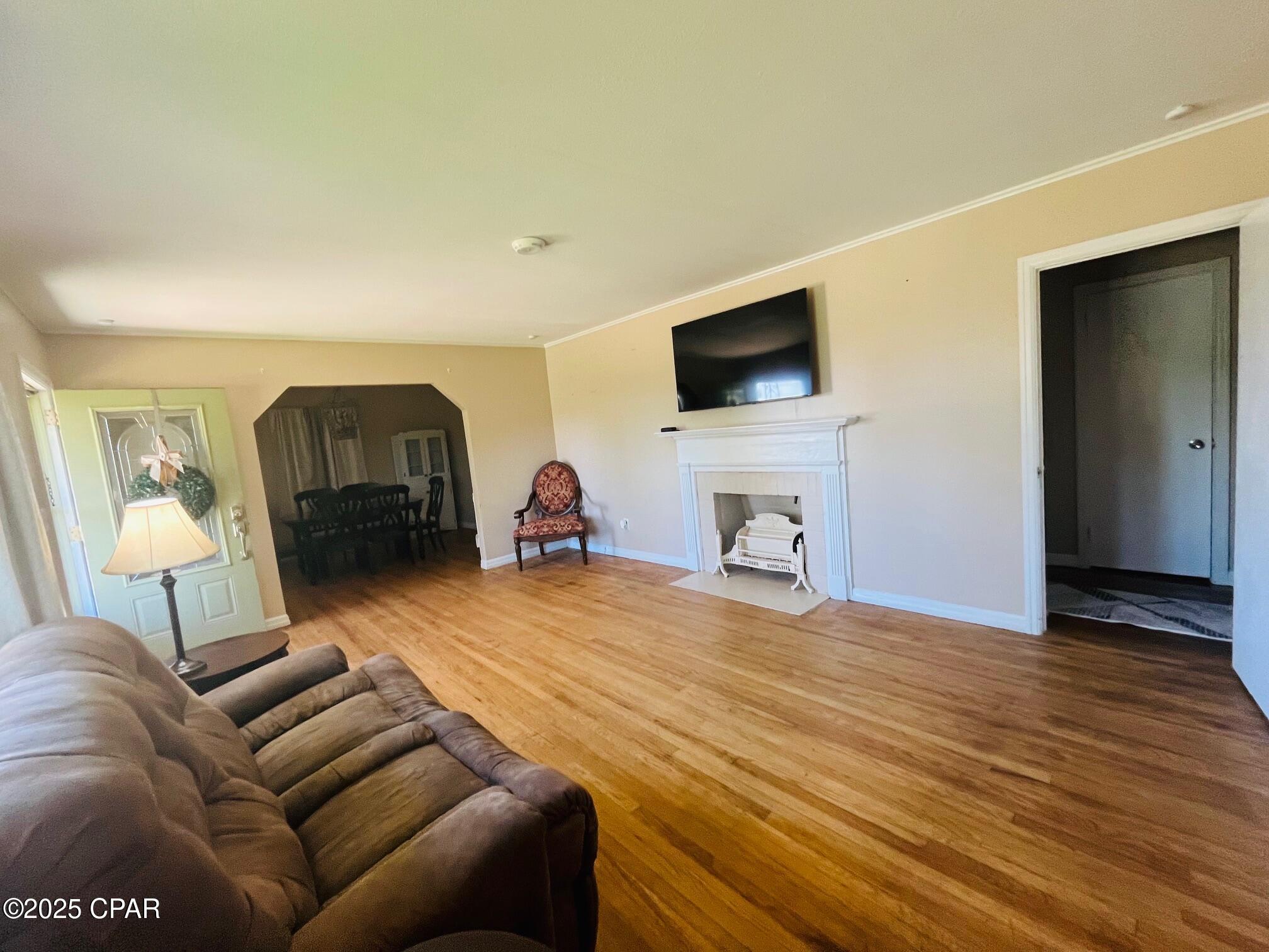 Image 5 For 2965 Noland Street Street