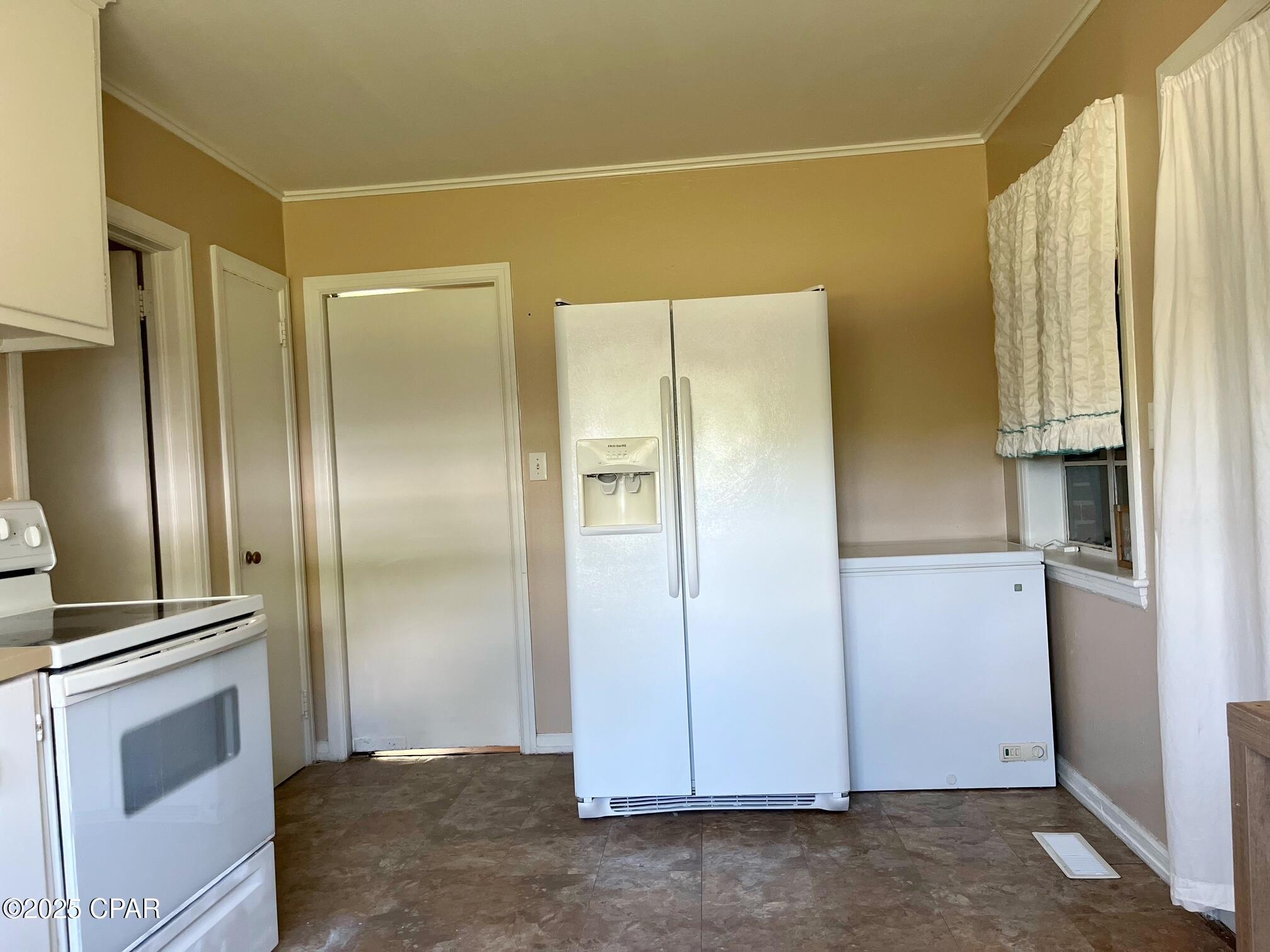 Image 8 For 2965 Noland Street Street