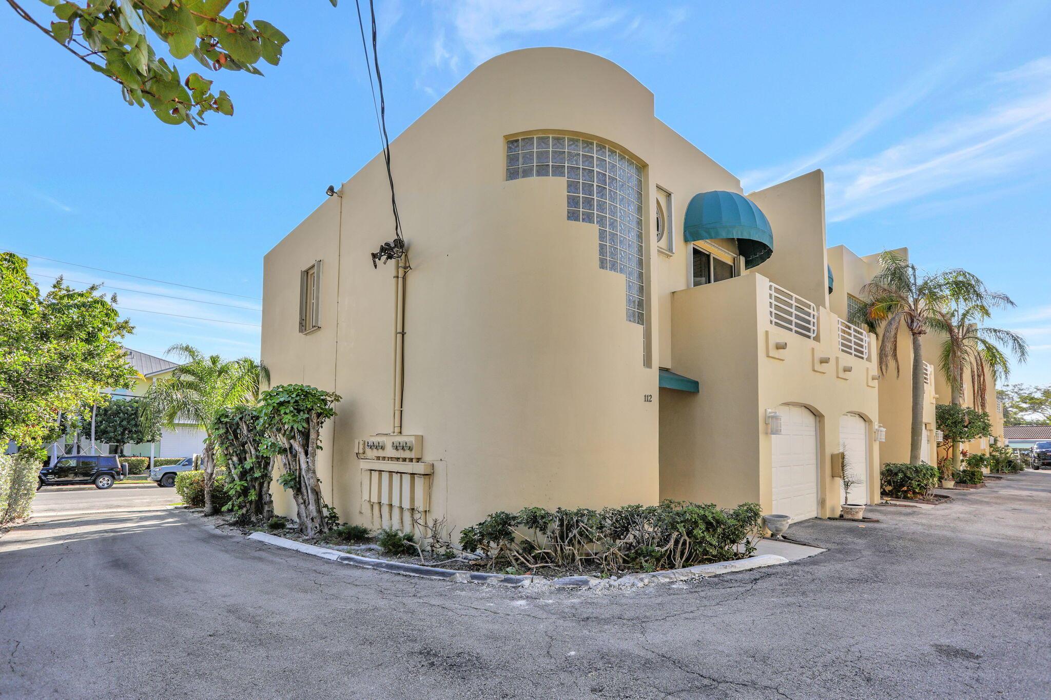 Ocean Club Townhomes Cond
