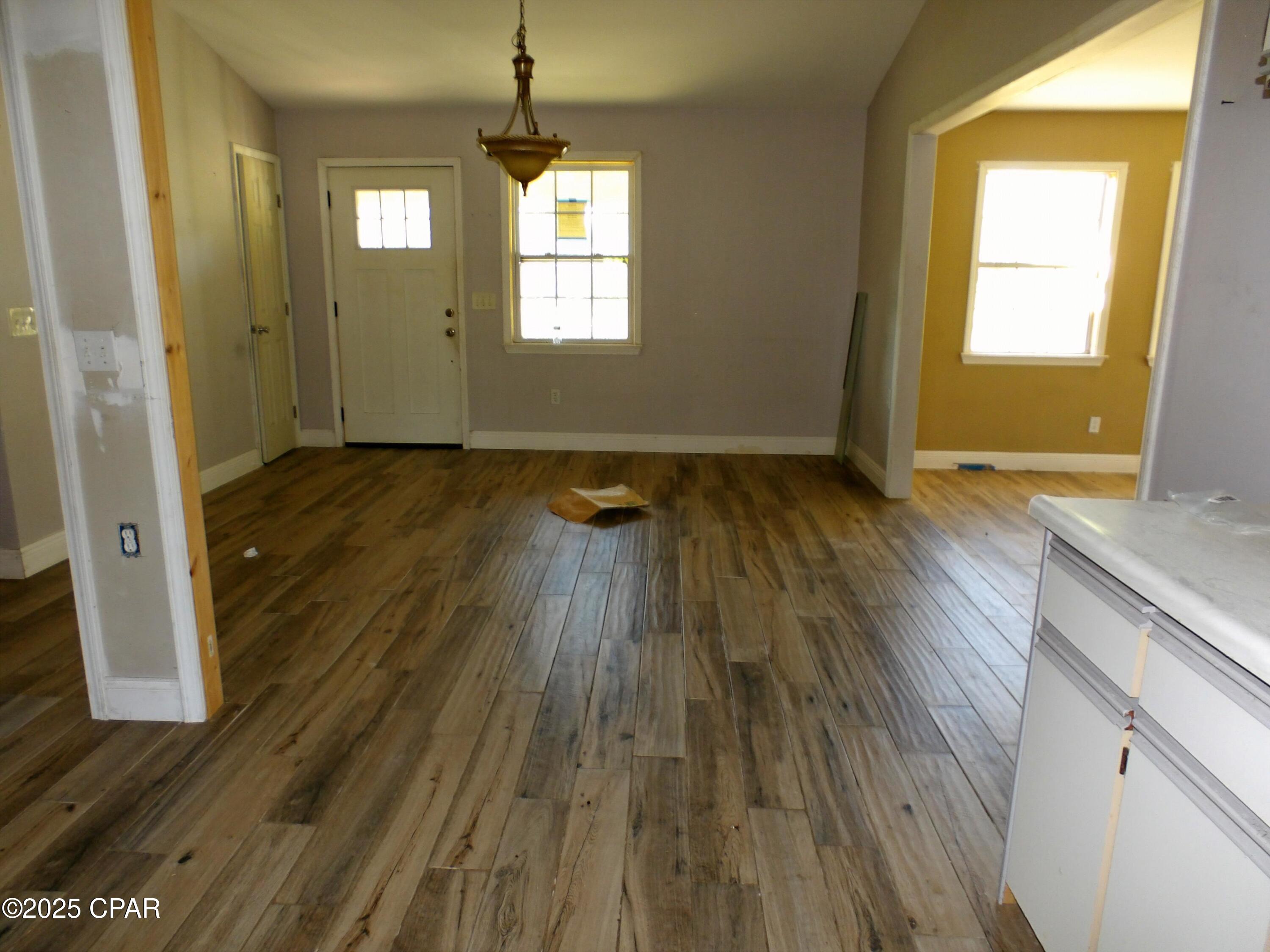 Image 2 For 8428 Fremont Road