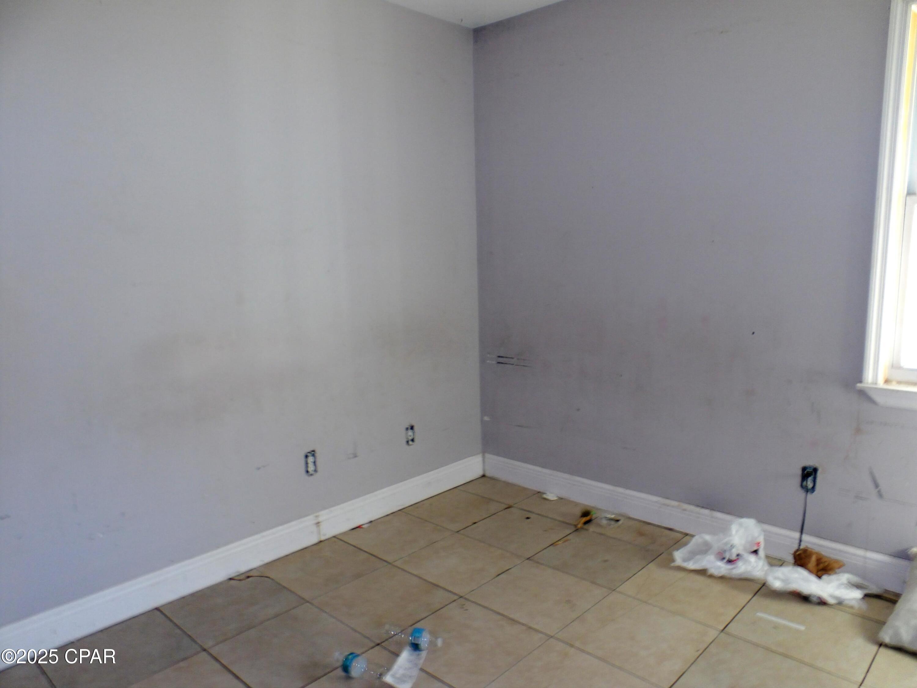 Image 5 For 8428 Fremont Road