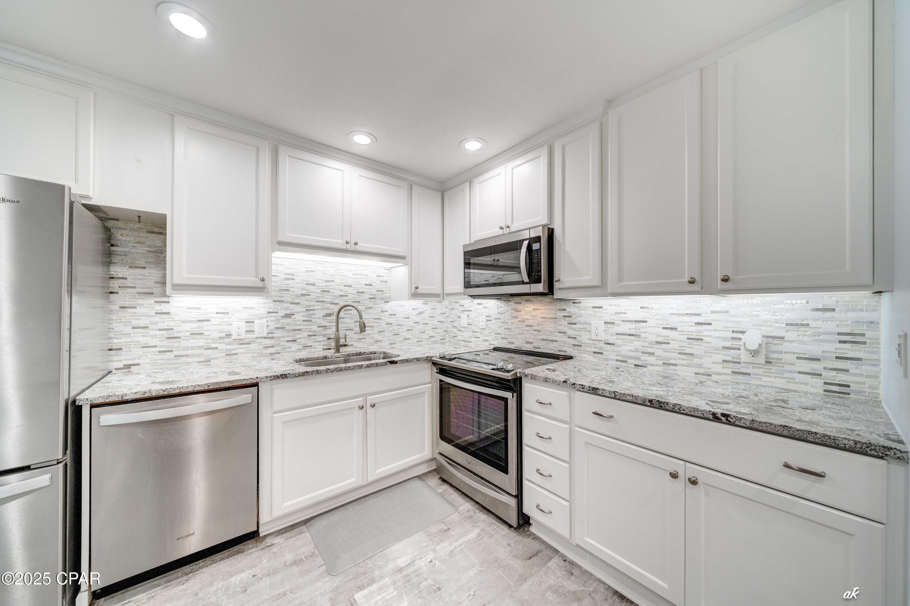 Image 6 For 4725 Bay Point Road 163