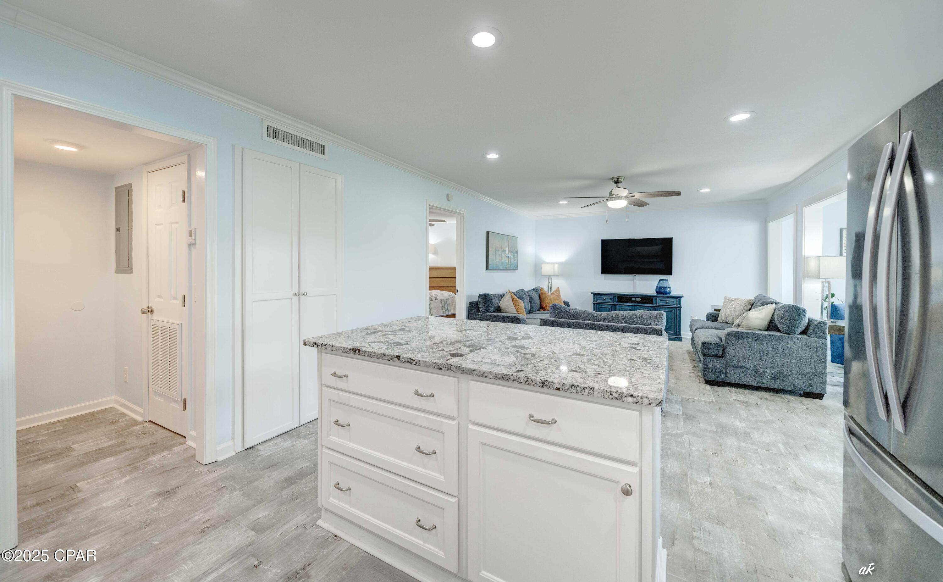 Image 7 For 4725 Bay Point Road 163