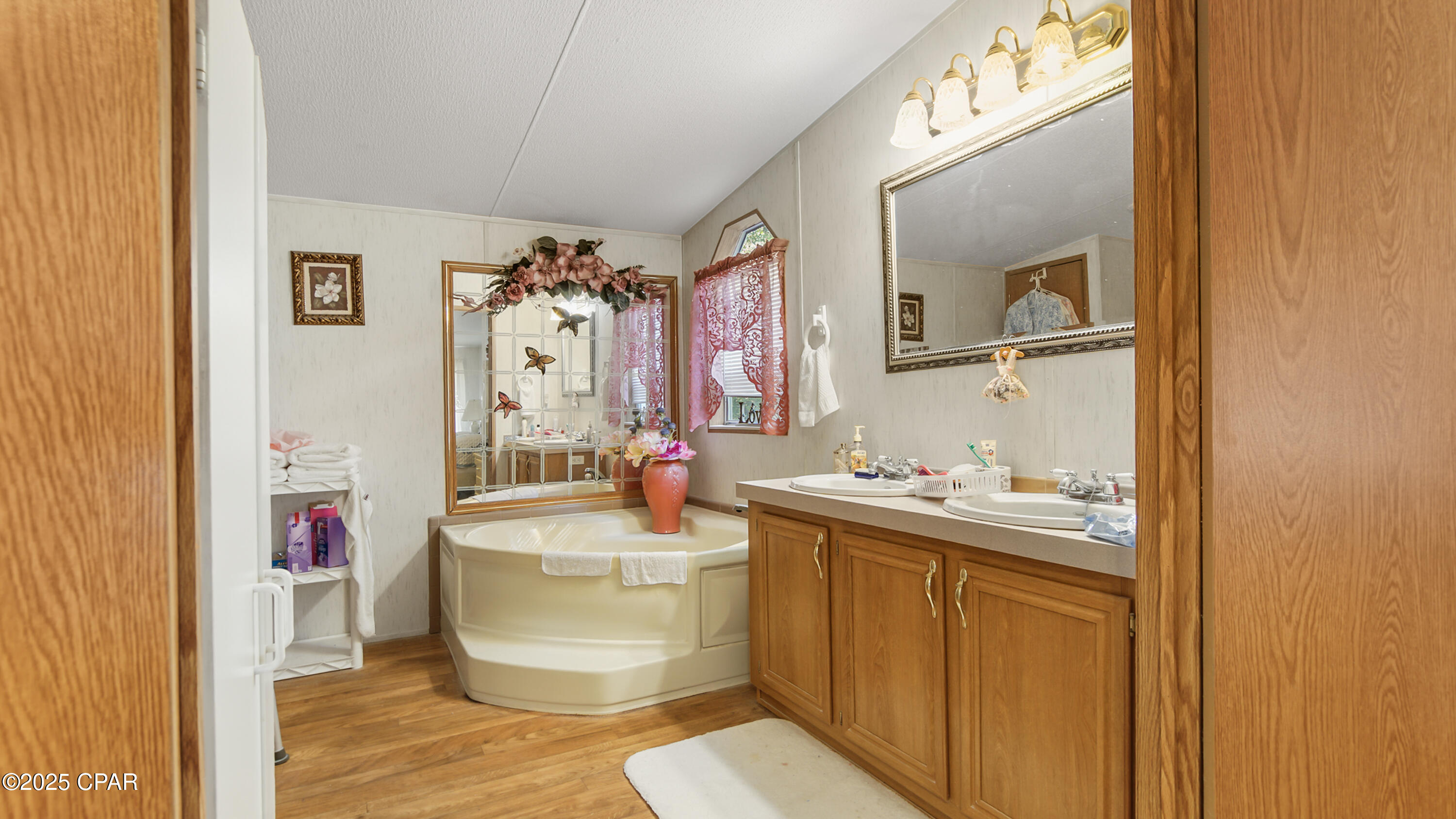 Image 15 For 3309 Lykins Road