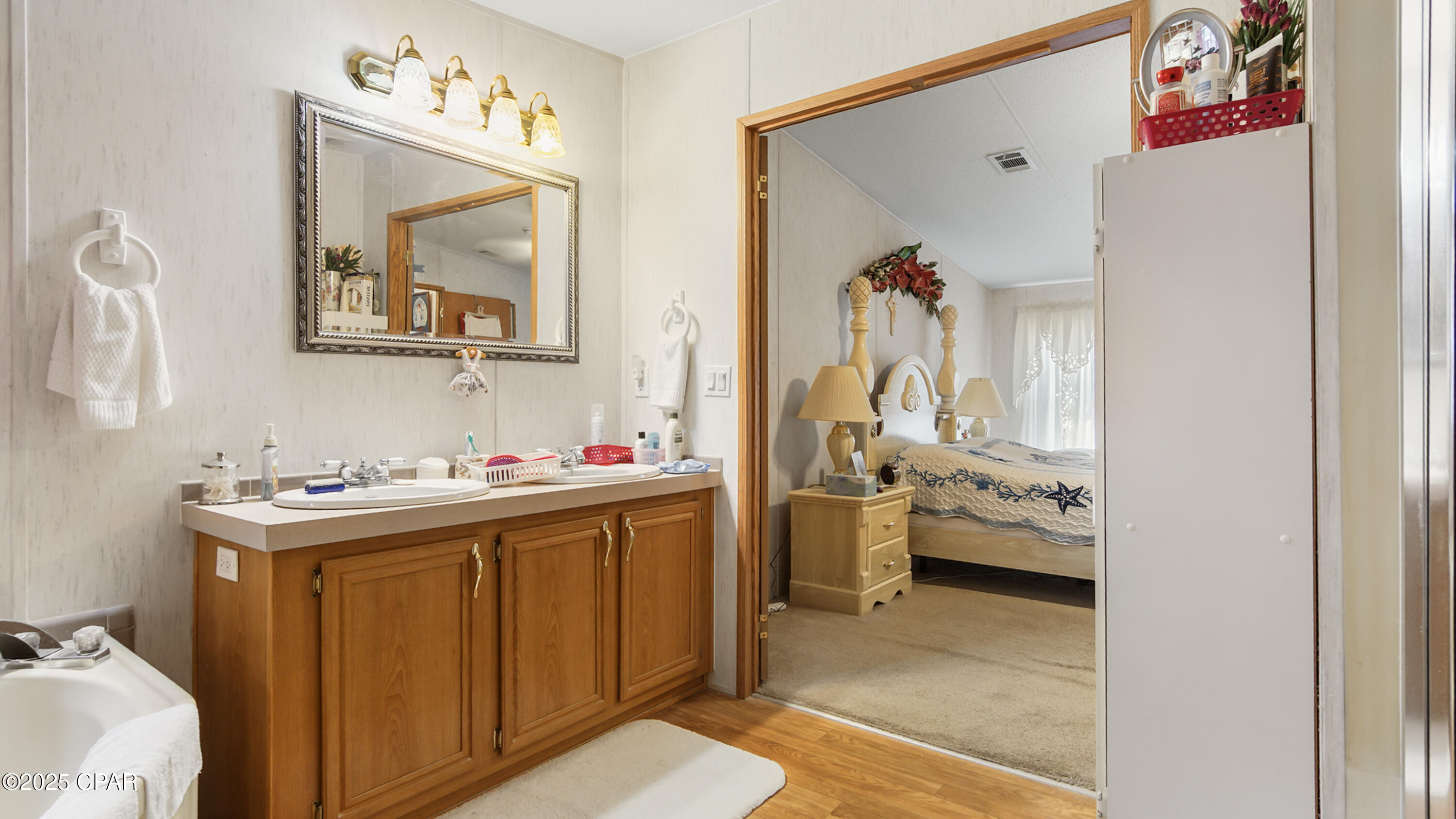 Image 17 For 3309 Lykins Road