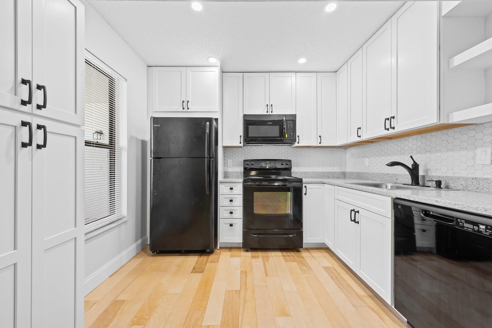 Quatraine At Jacaranda Gardens