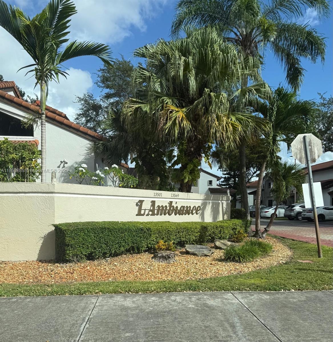 Lambiance Townhomes Kenda