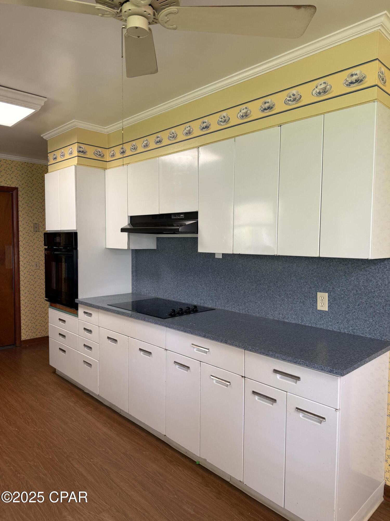 Image 10 For 4291 6th Avenue