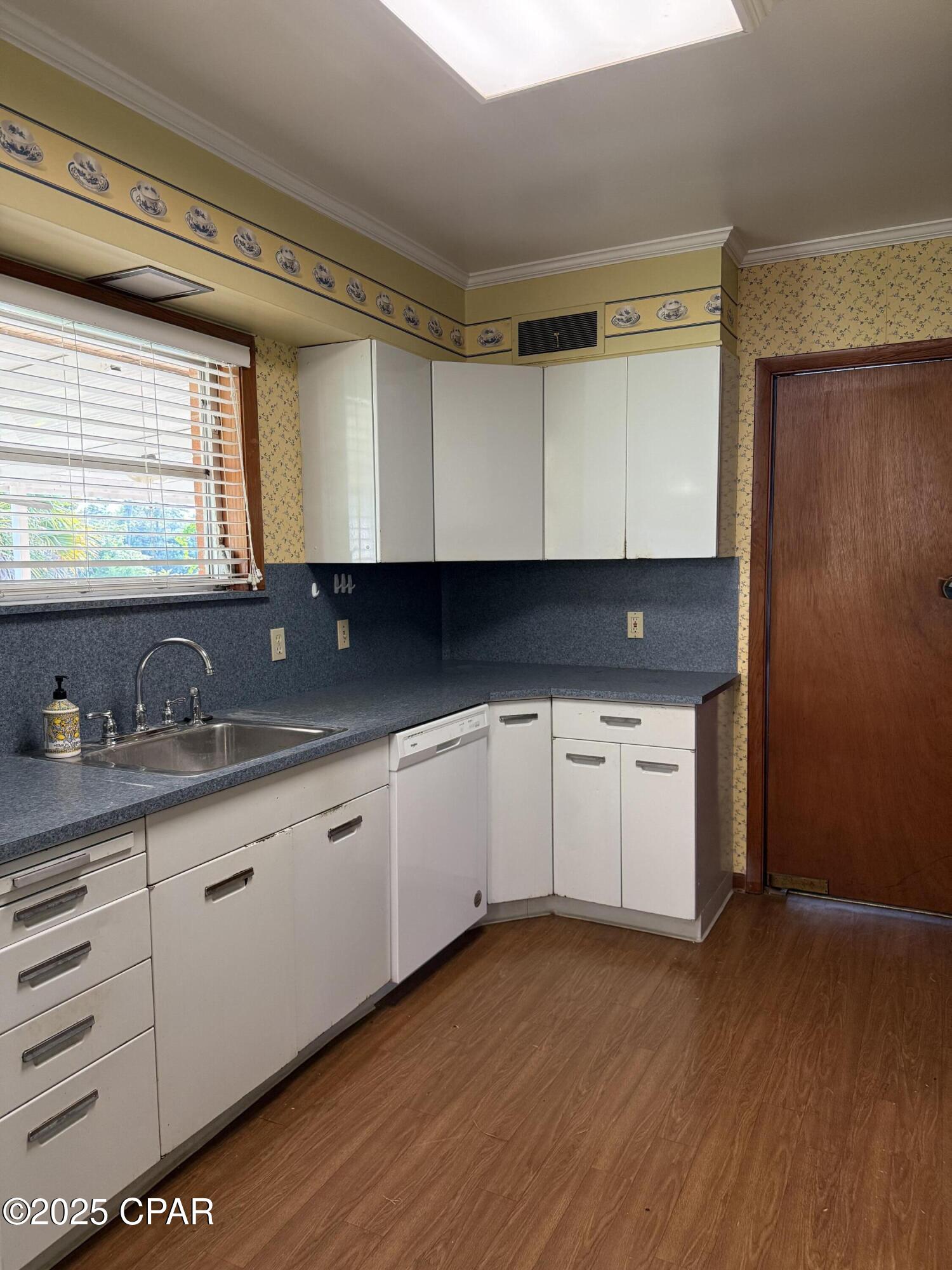 Image 11 For 4291 6th Avenue