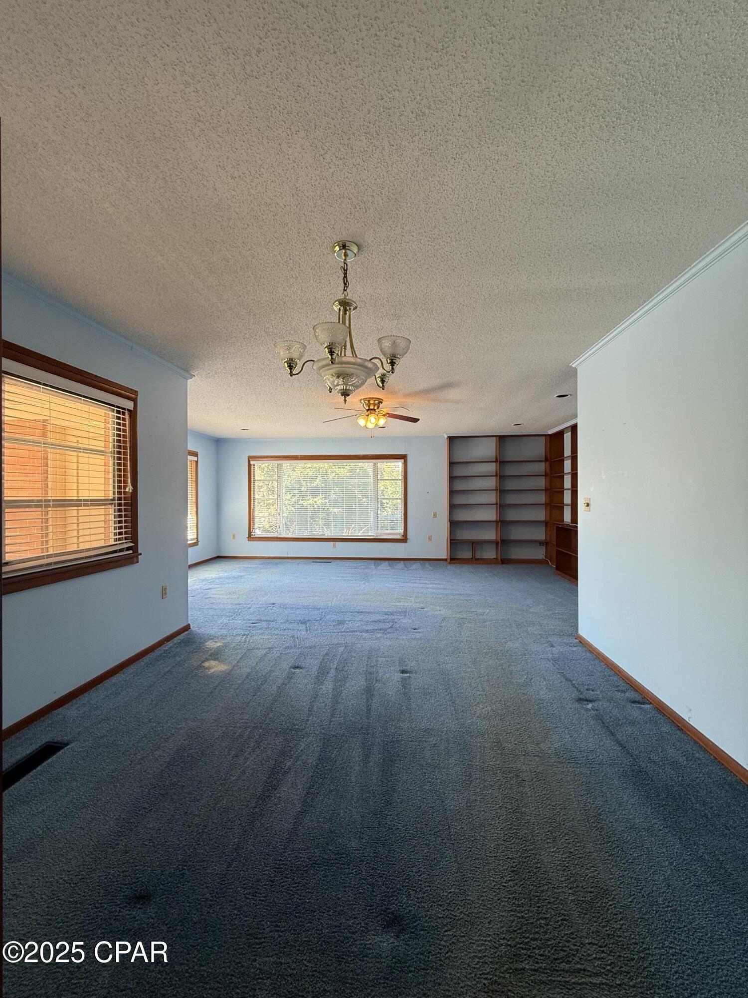 Image 15 For 4291 6th Avenue