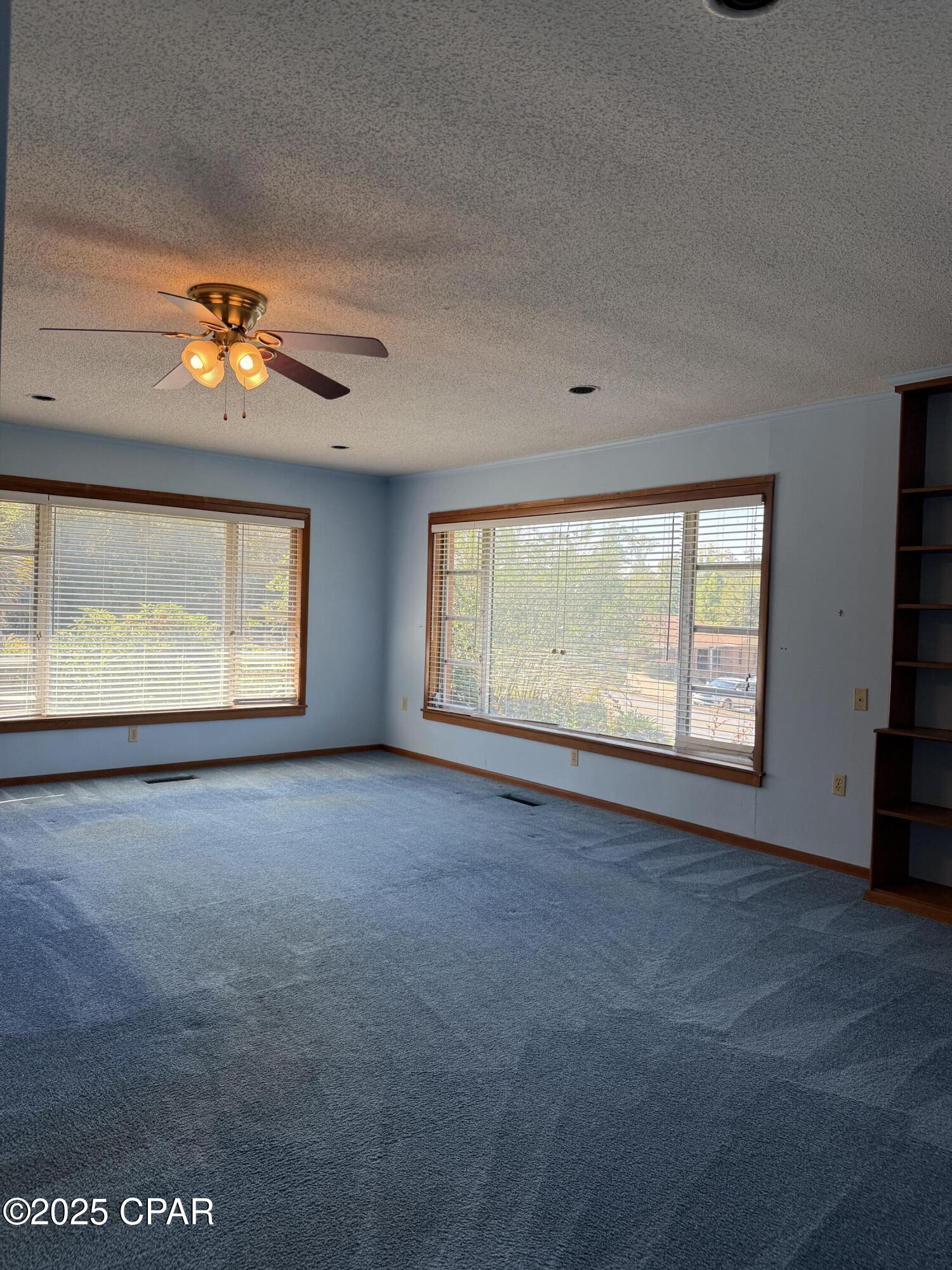 Image 16 For 4291 6th Avenue