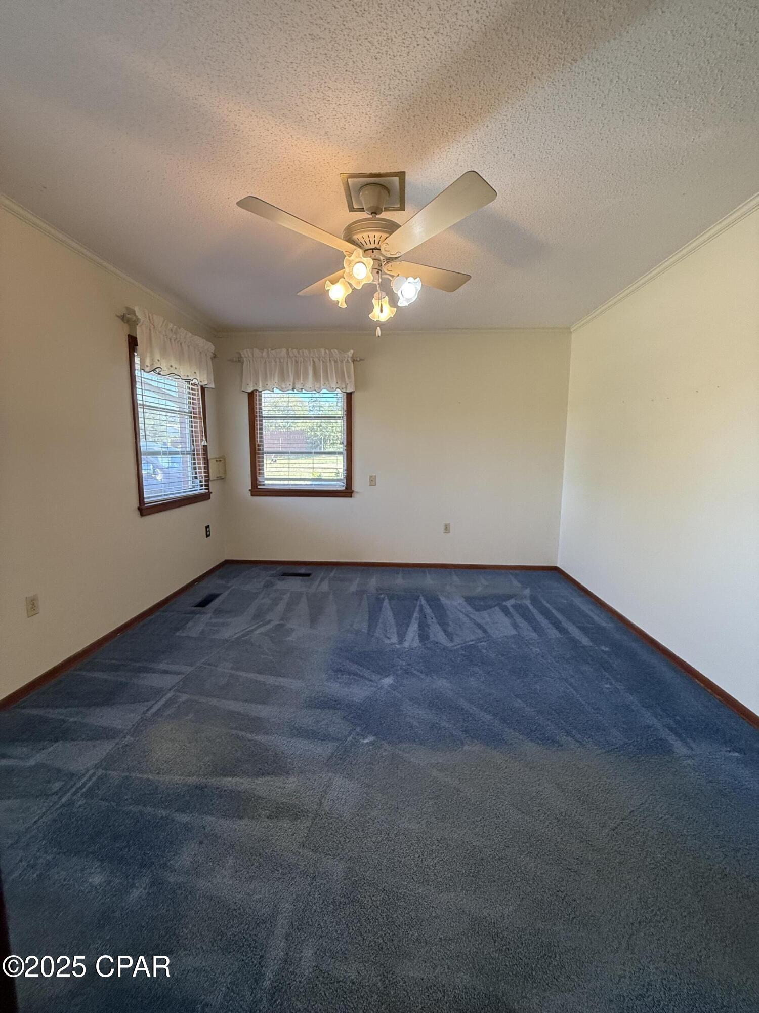 Image 23 For 4291 6th Avenue