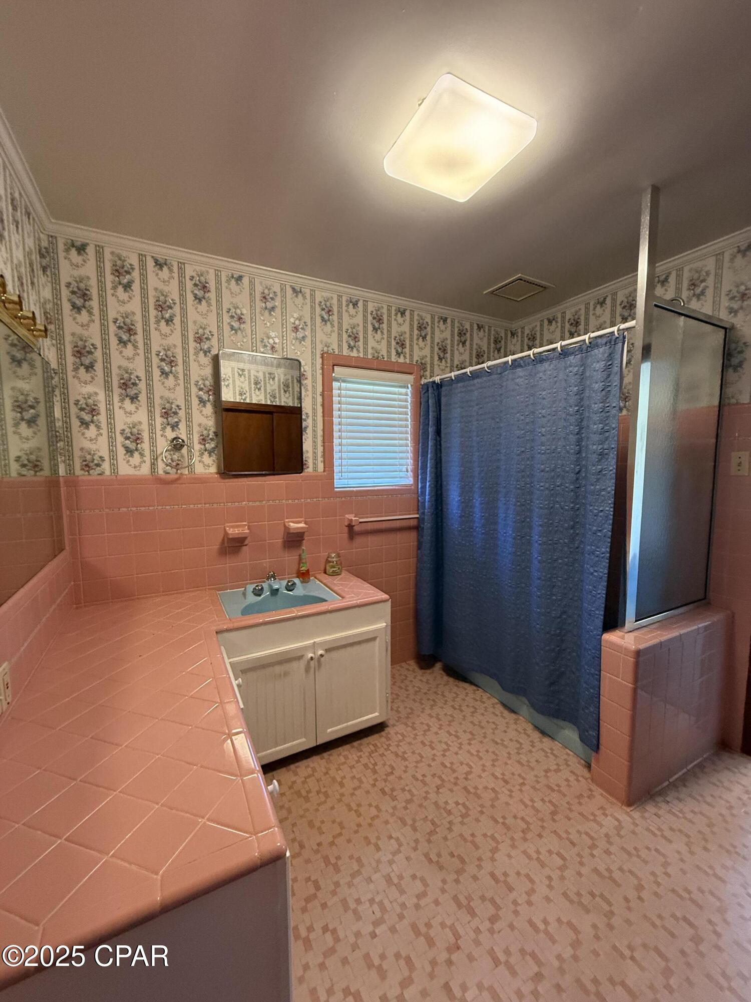 Image 25 For 4291 6th Avenue