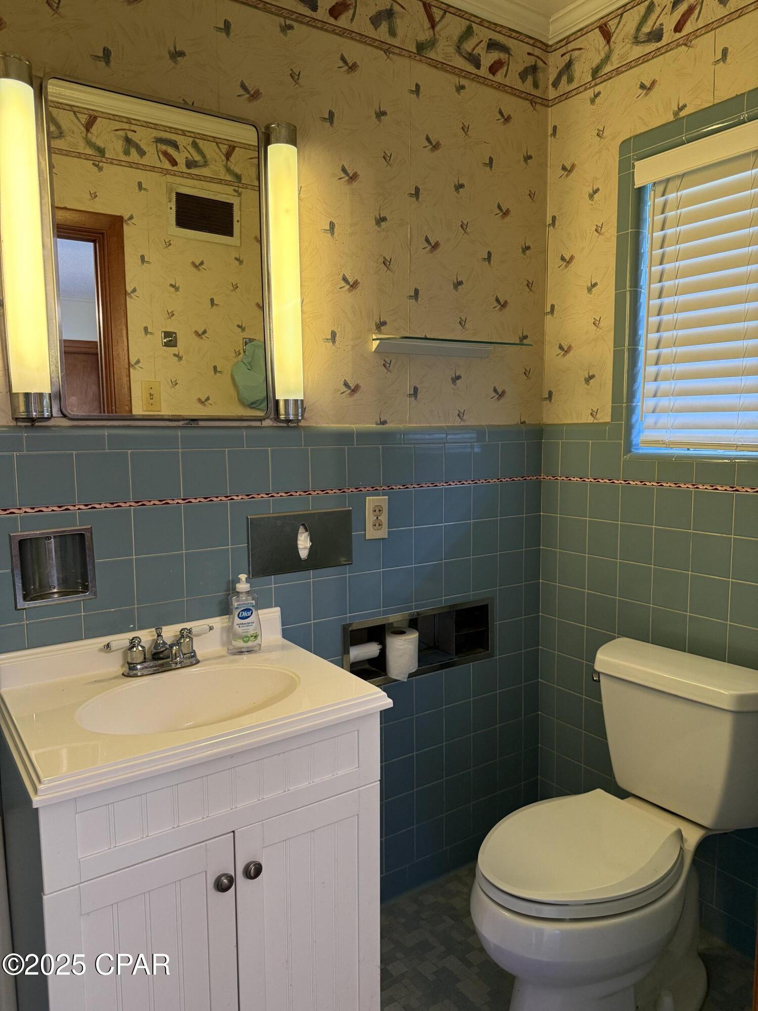 Image 27 For 4291 6th Avenue