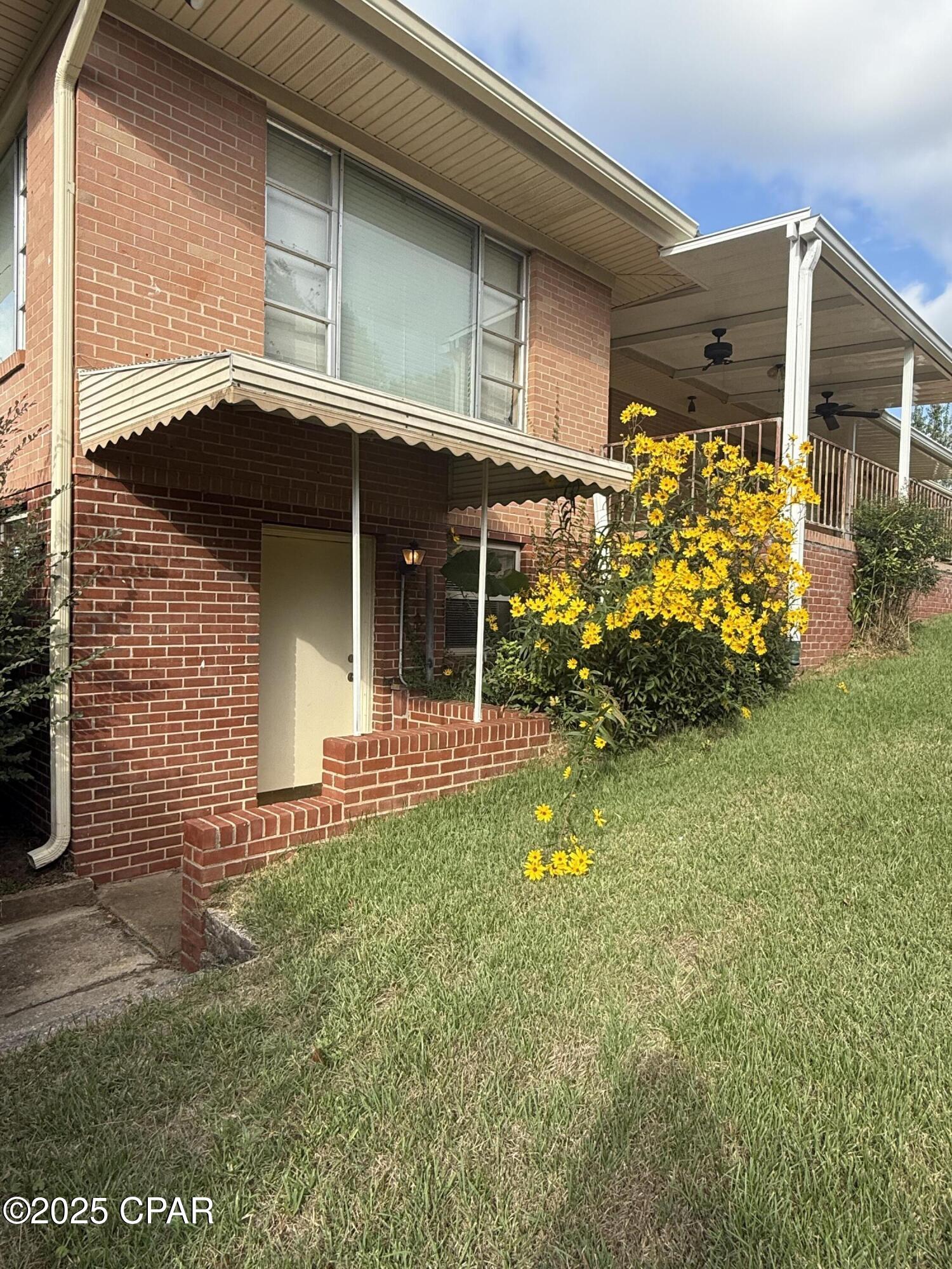 Image 32 For 4291 6th Avenue