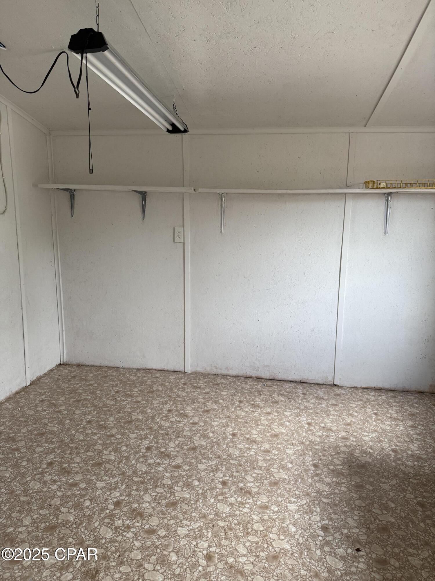 Image 39 For 4291 6th Avenue