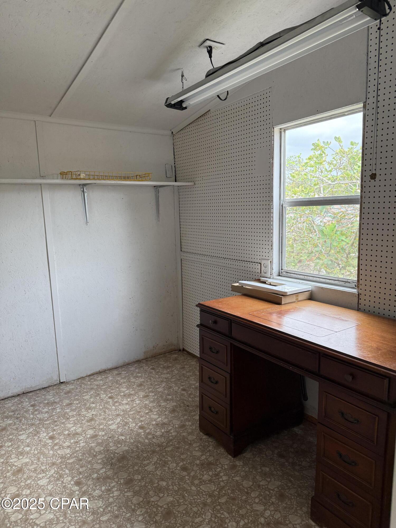 Image 40 For 4291 6th Avenue