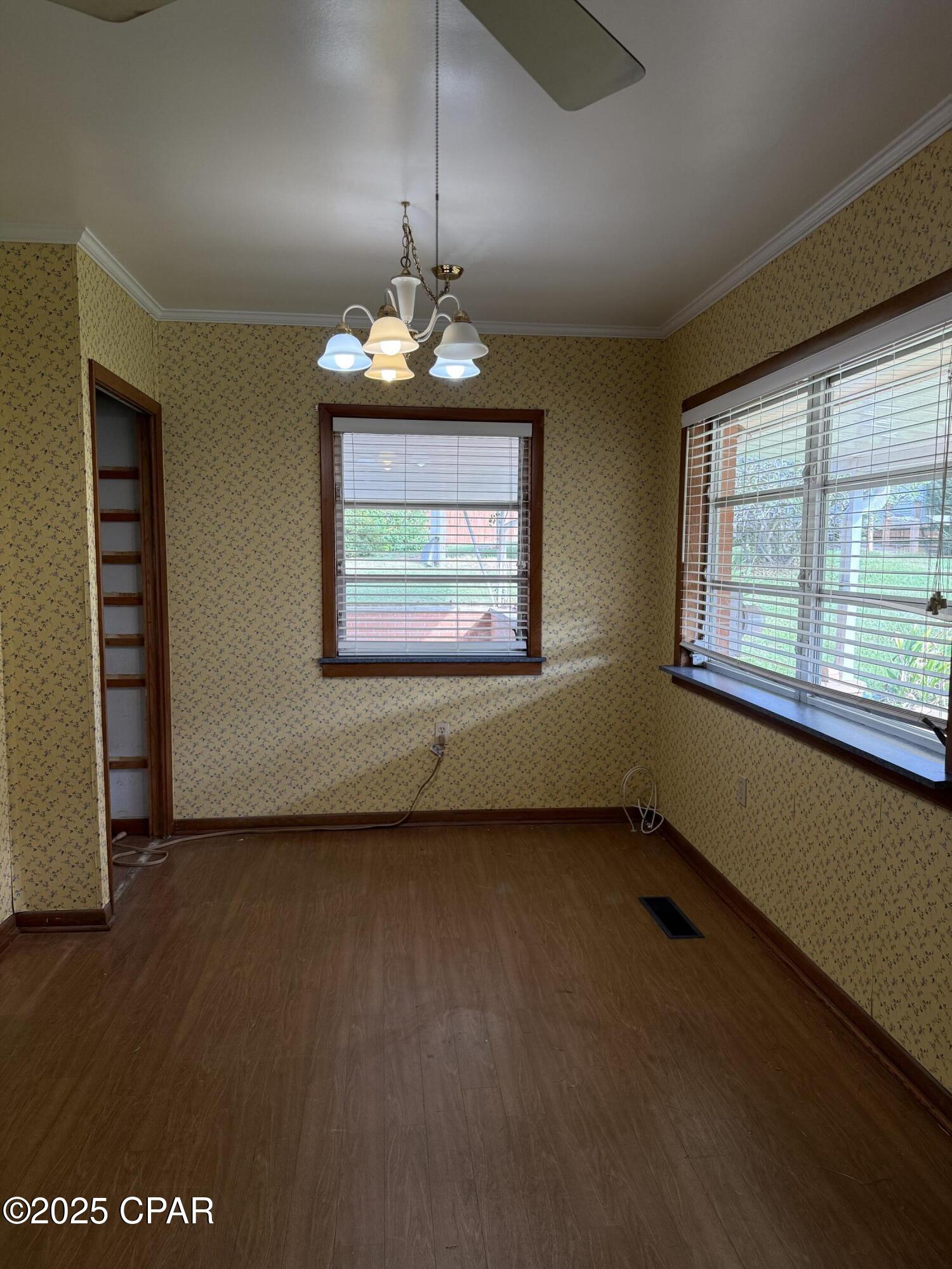 Image 8 For 4291 6th Avenue