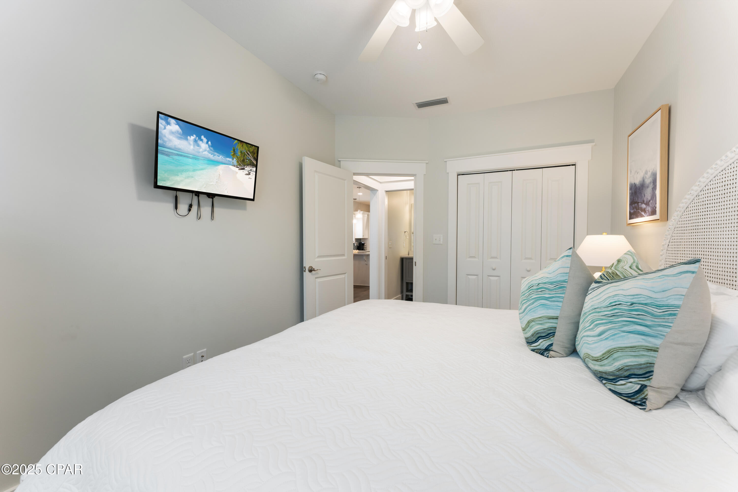 Image 11 For 101 S 42nd Street E